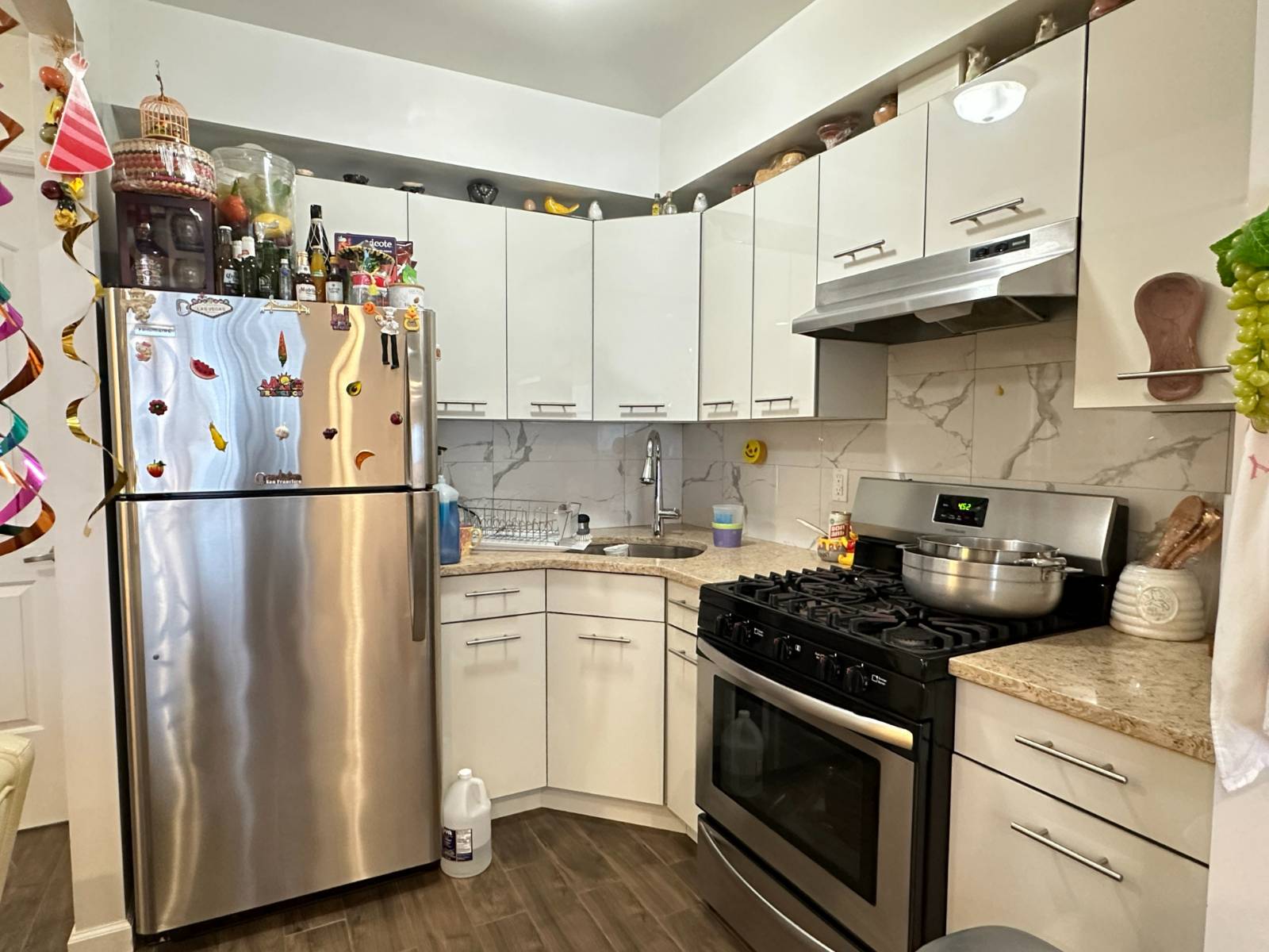 102-49 43 Ave