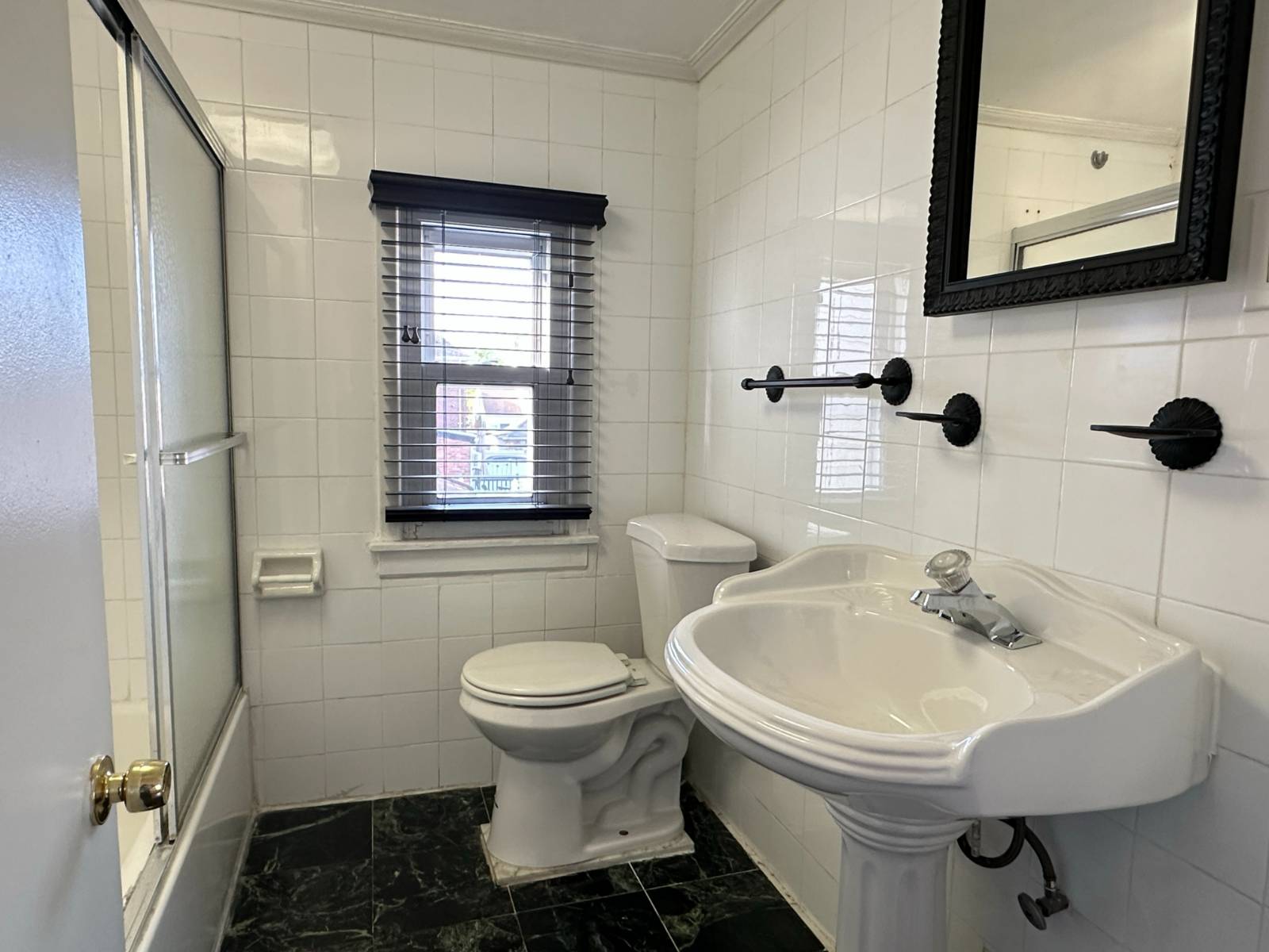 48-27 202 St, #2Fl