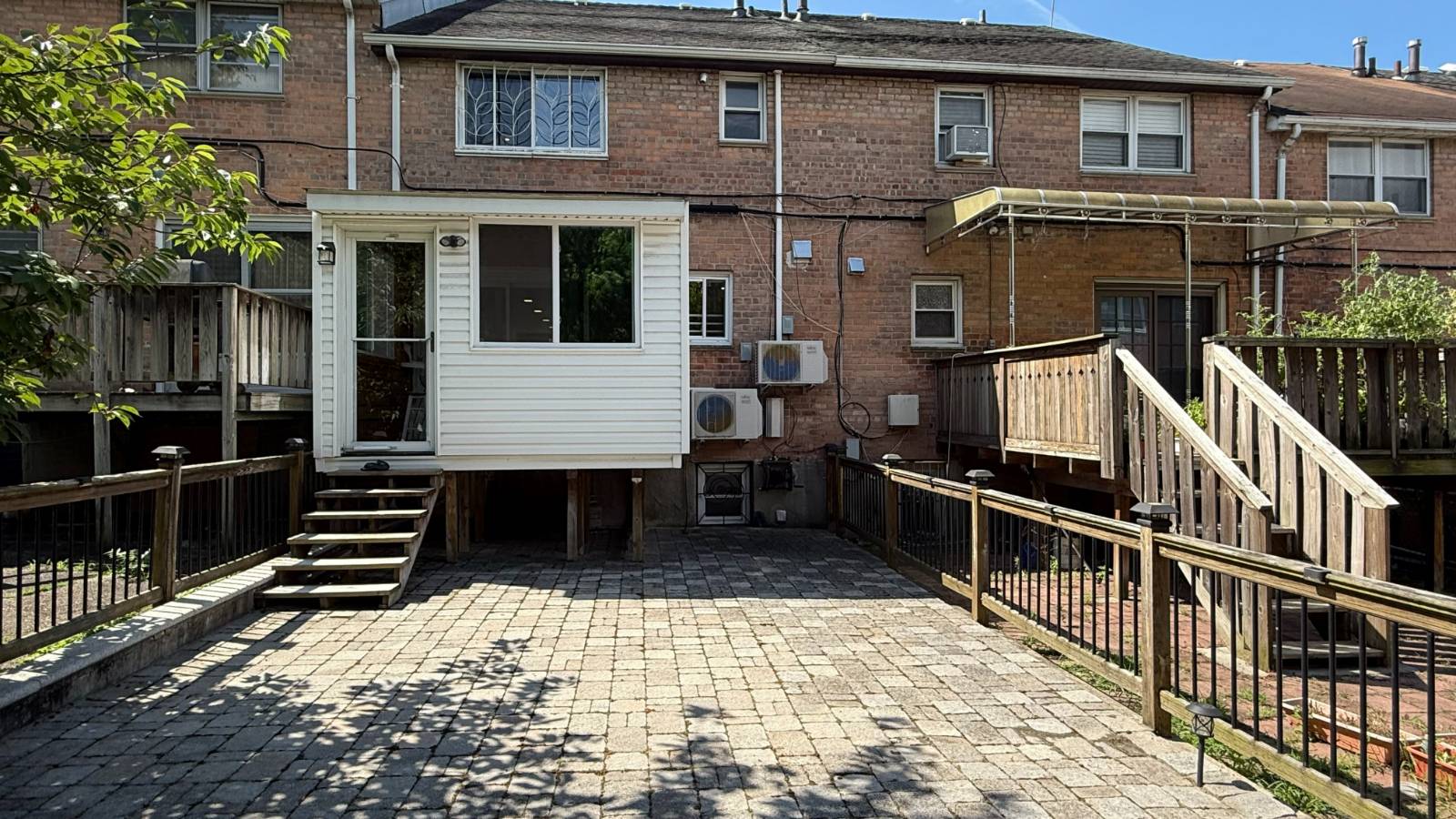 240-31 65 Ave