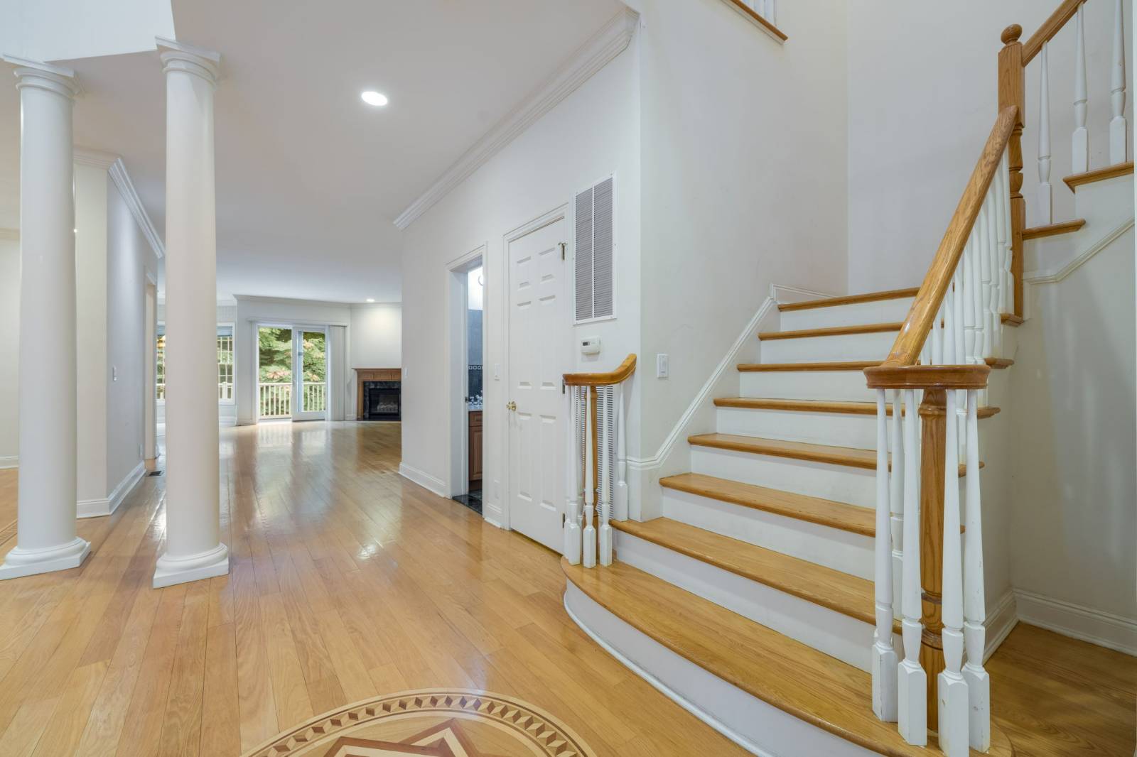 19 Kensington Cir