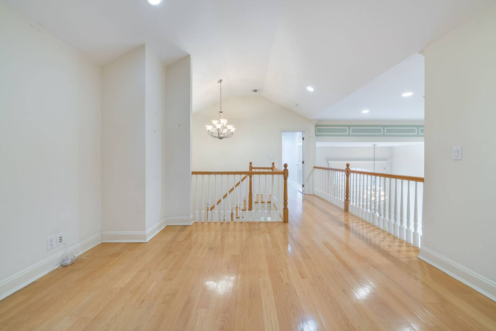 19 Kensington Cir