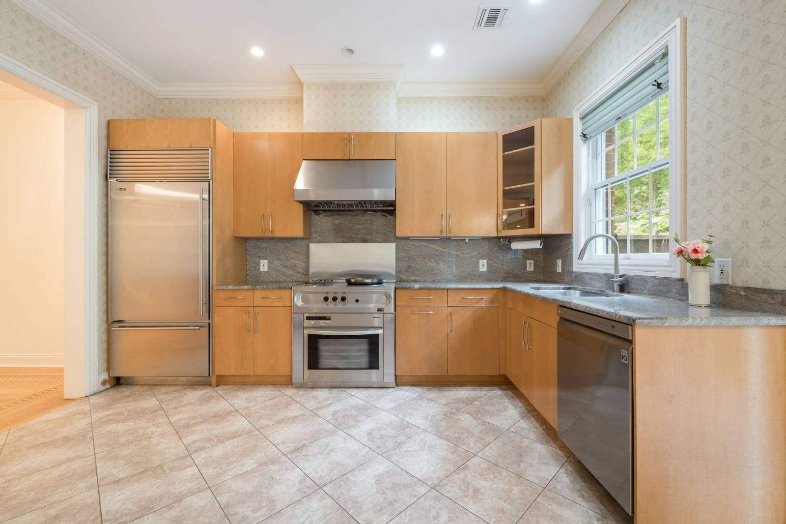19 Kensington Cir