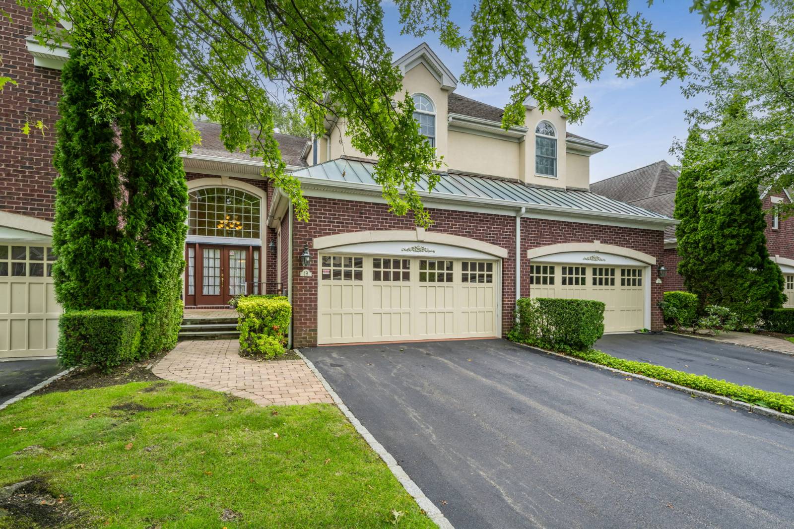19 Kensington Cir