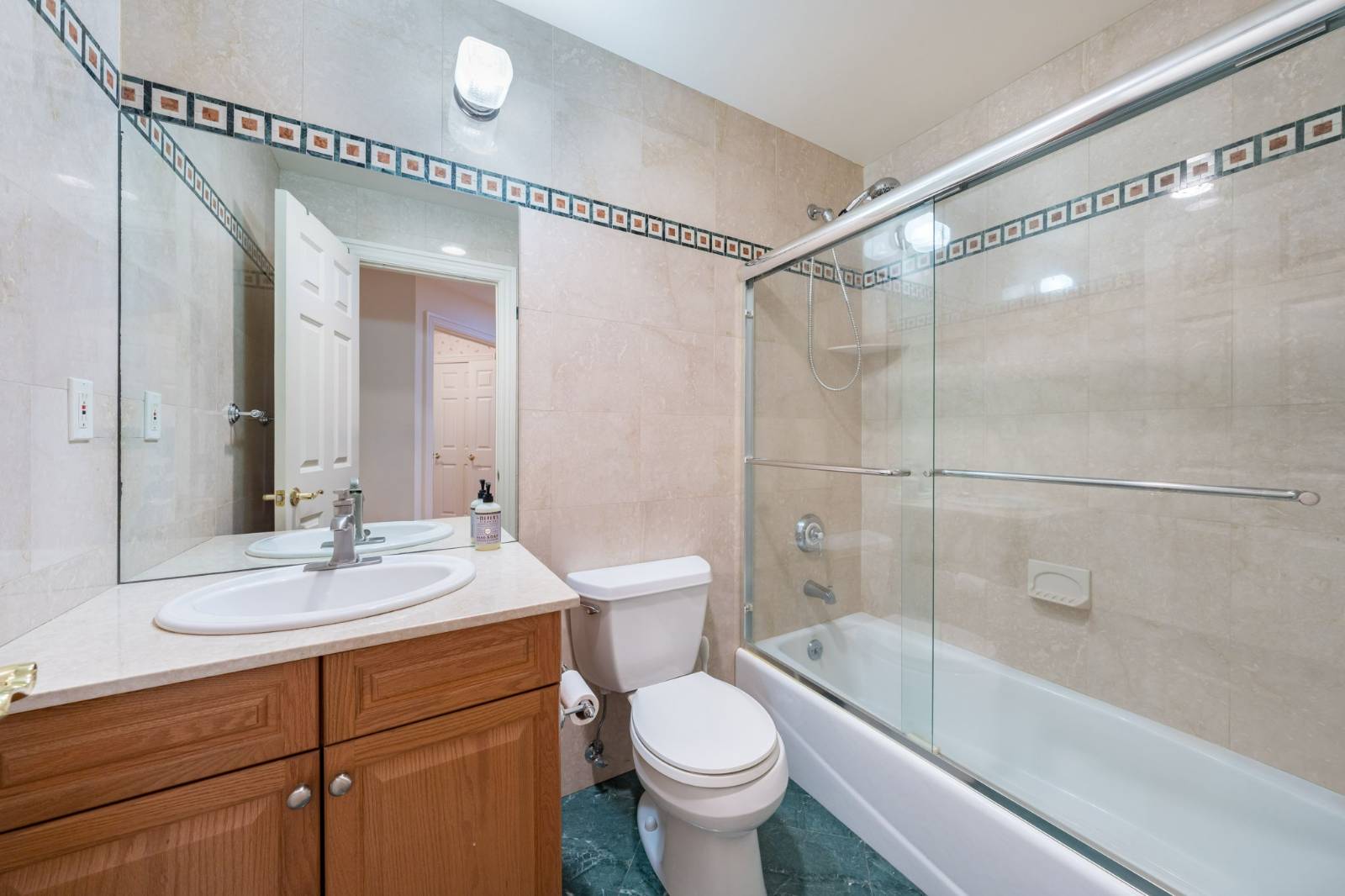 19 Kensington Cir
