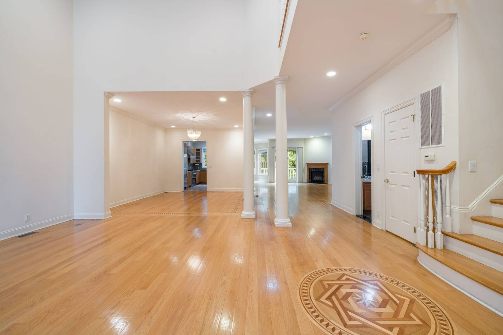 19 Kensington Cir