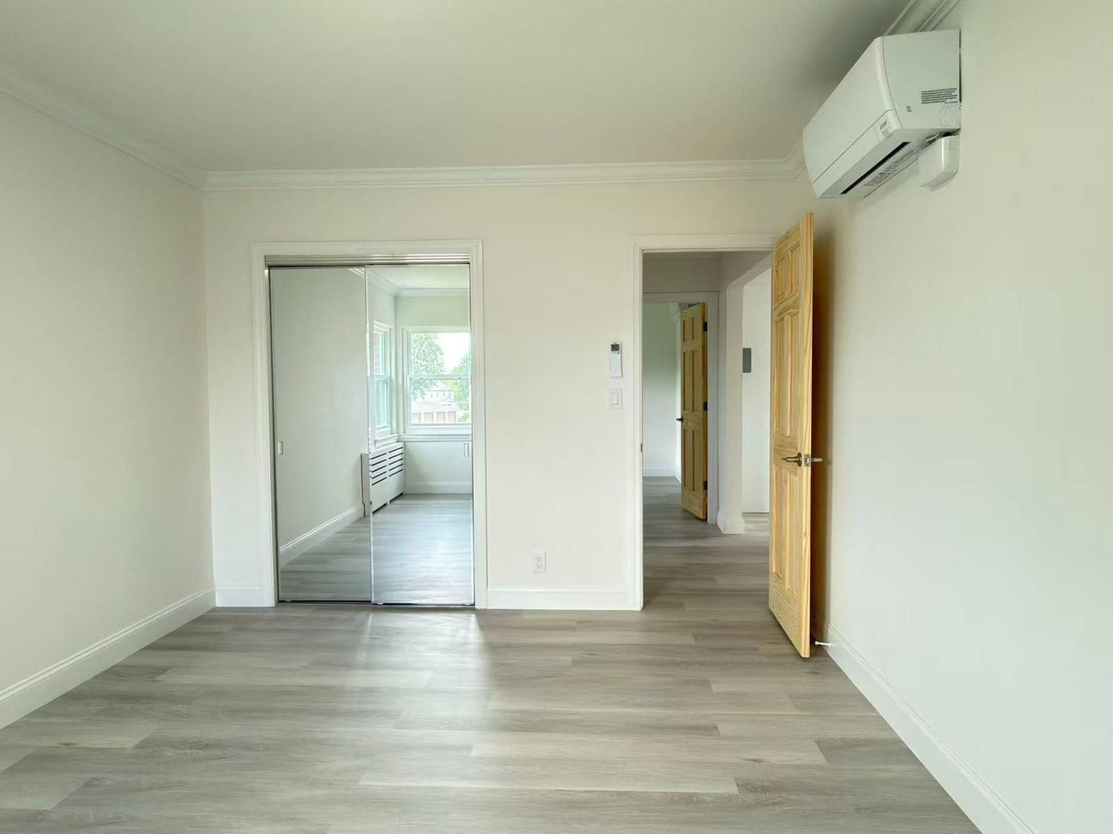56-49B Utopia Pkwy