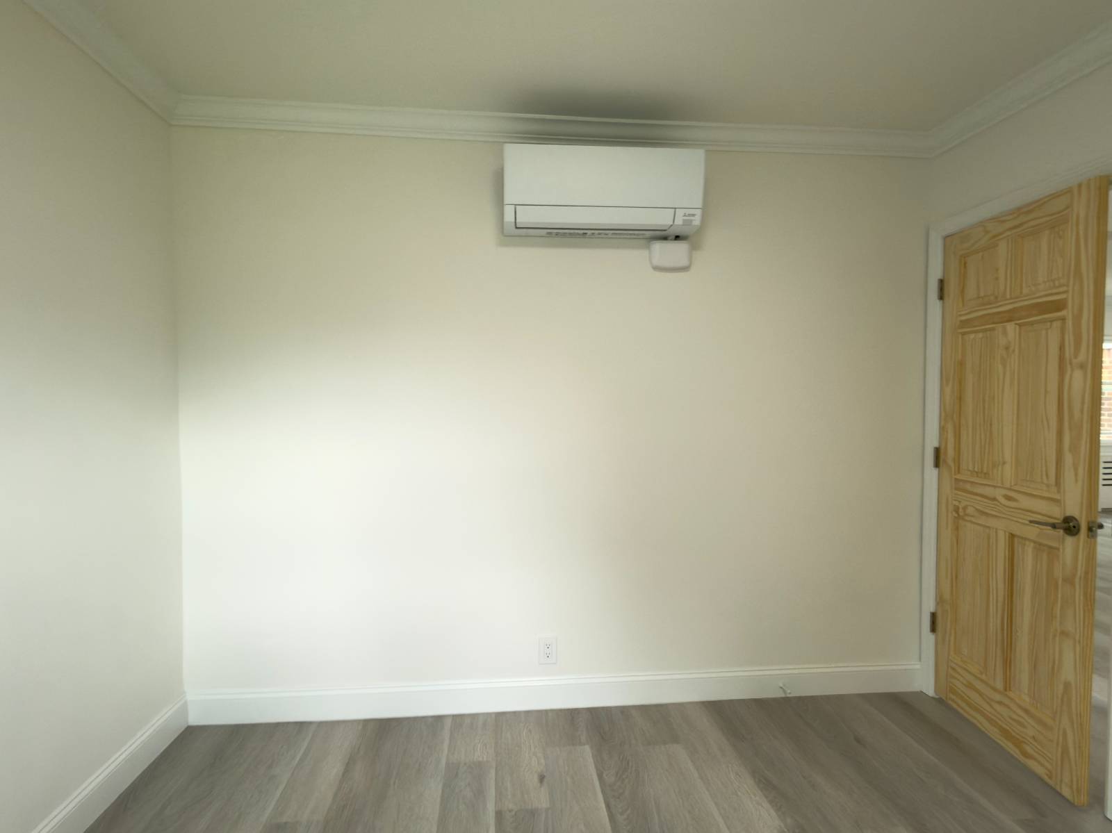56-49B Utopia Pkwy
