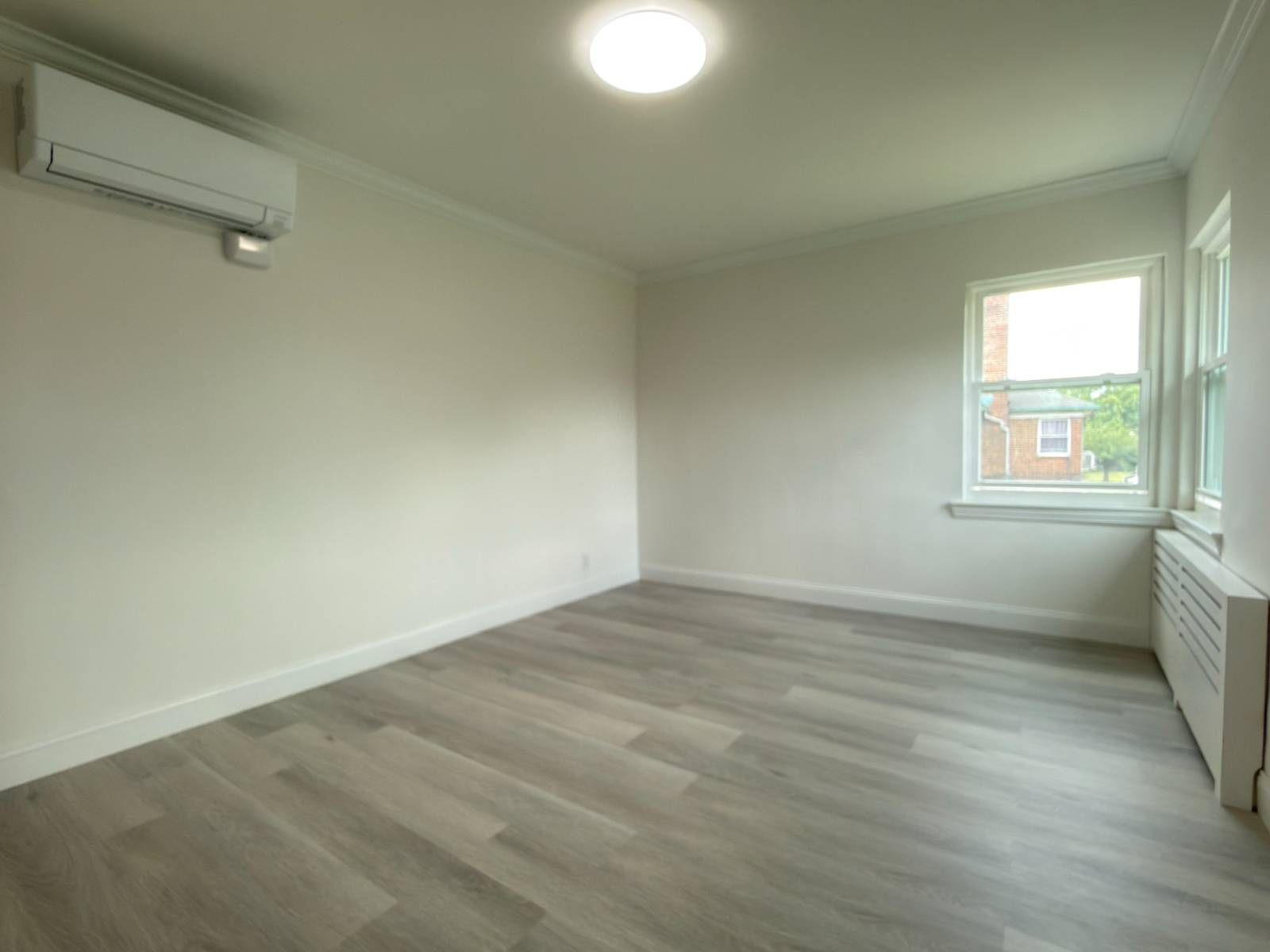 56-49B Utopia Pkwy