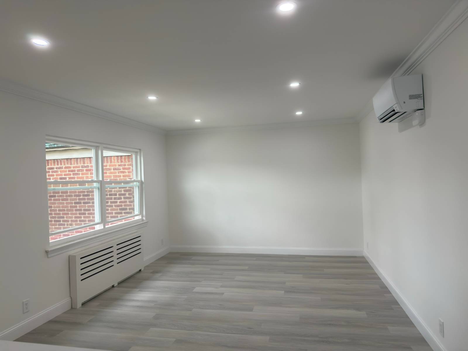 56-49B Utopia Pkwy