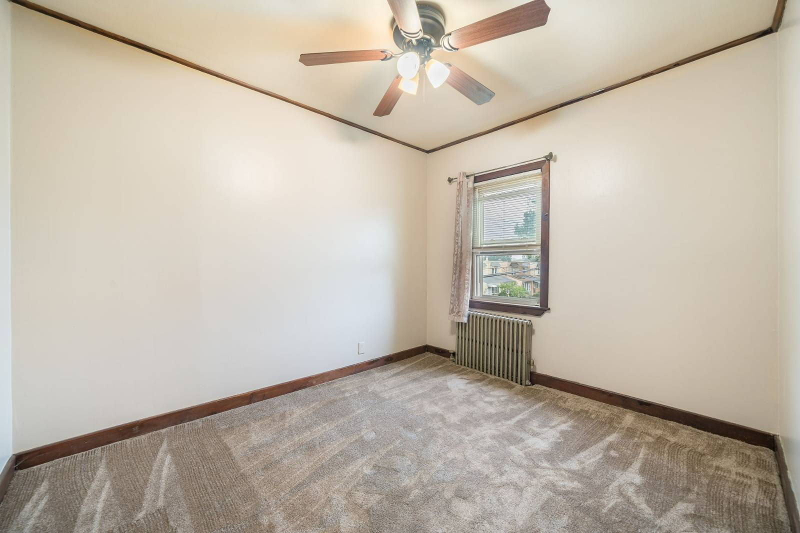 198-28 33 Ave