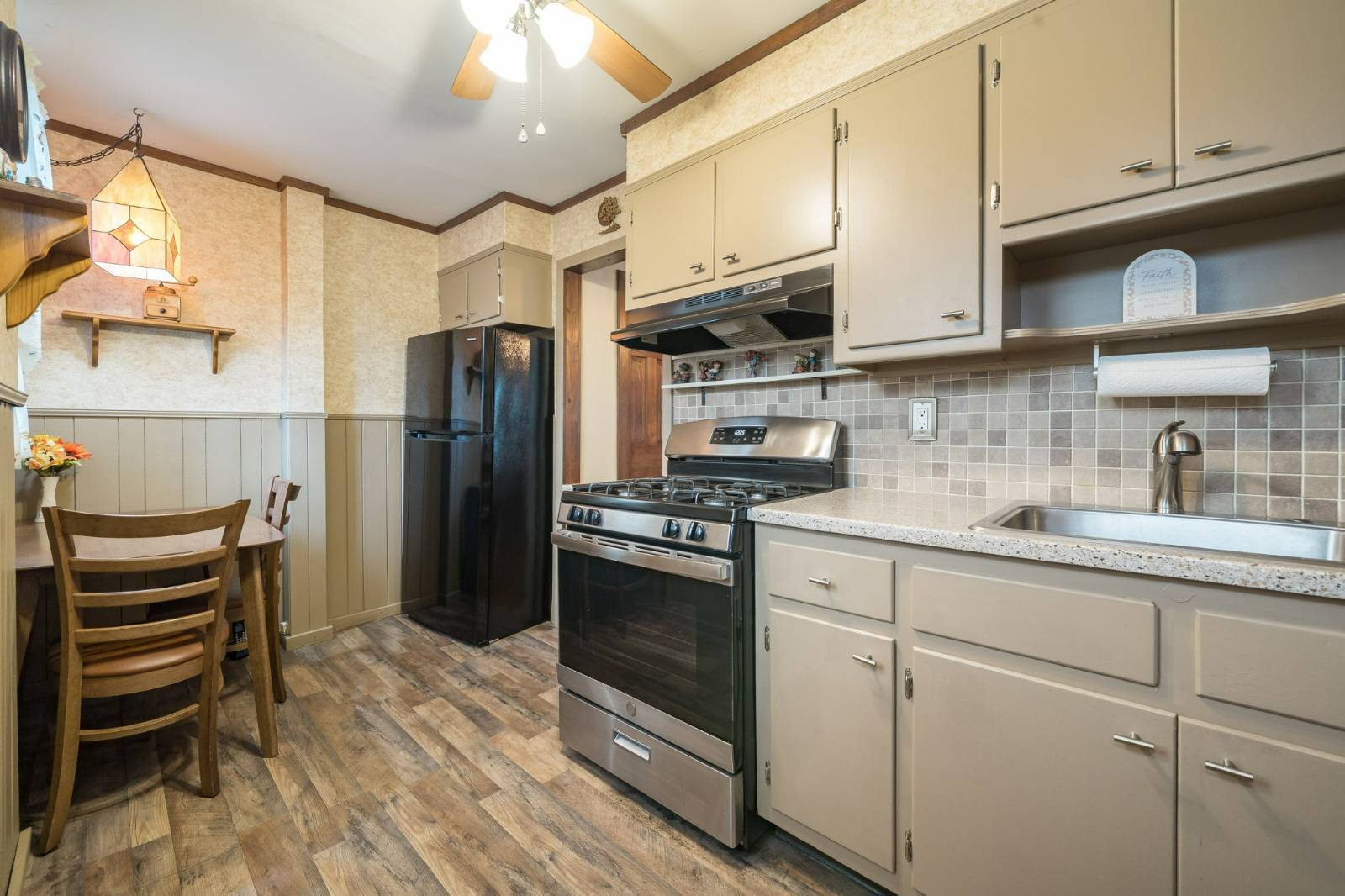 198-28 33 Ave