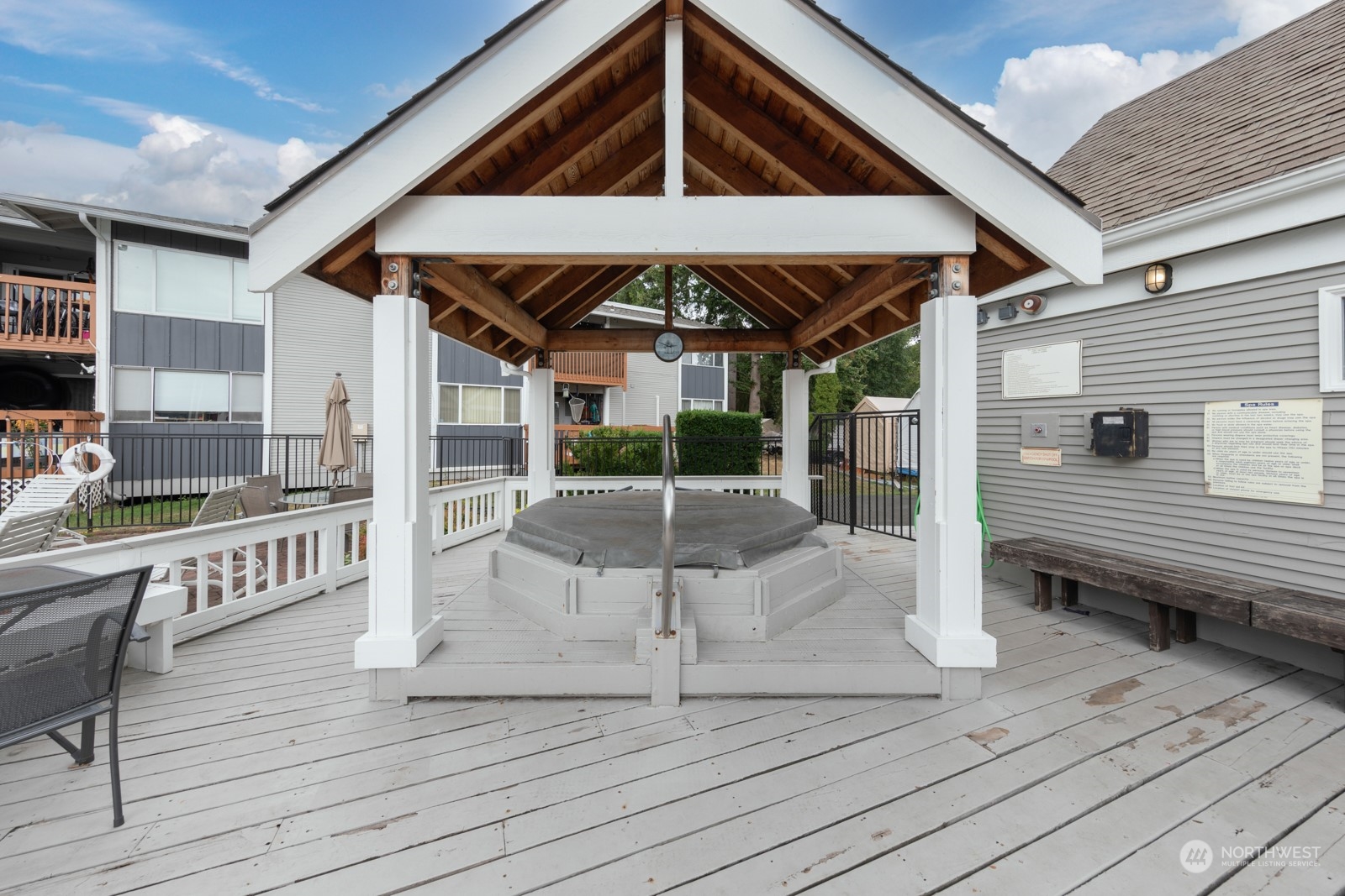 17104 NE 45th Street Unit: 3