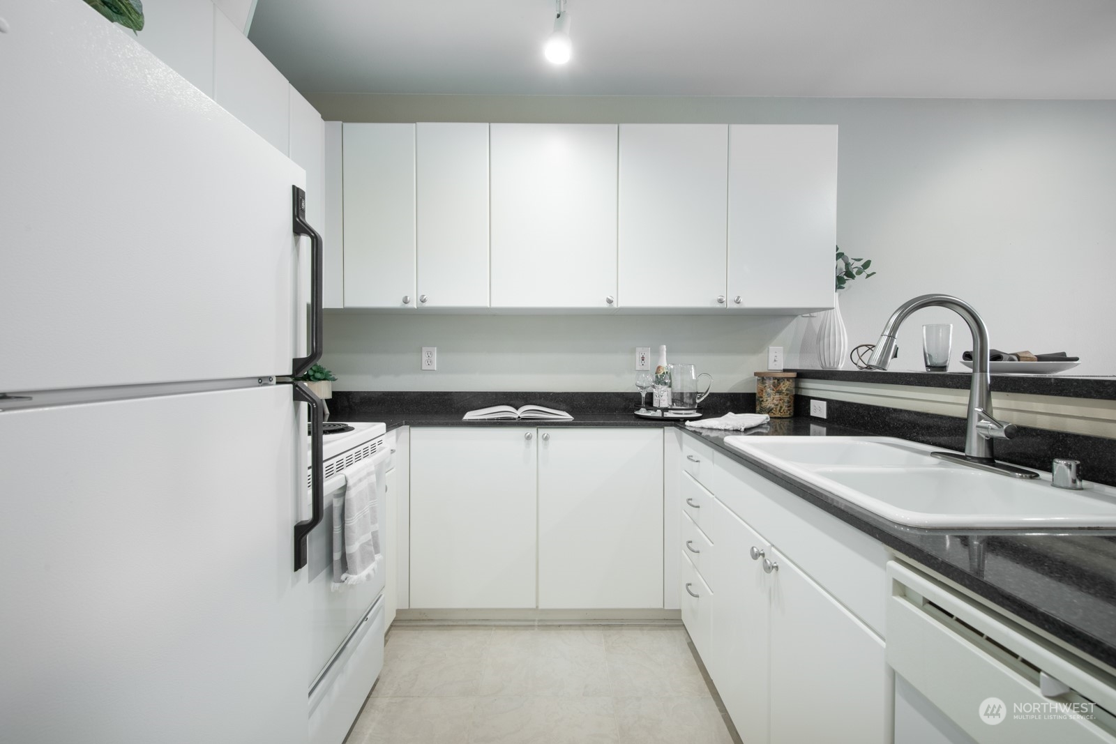 1323 Boren Avenue Unit: 311