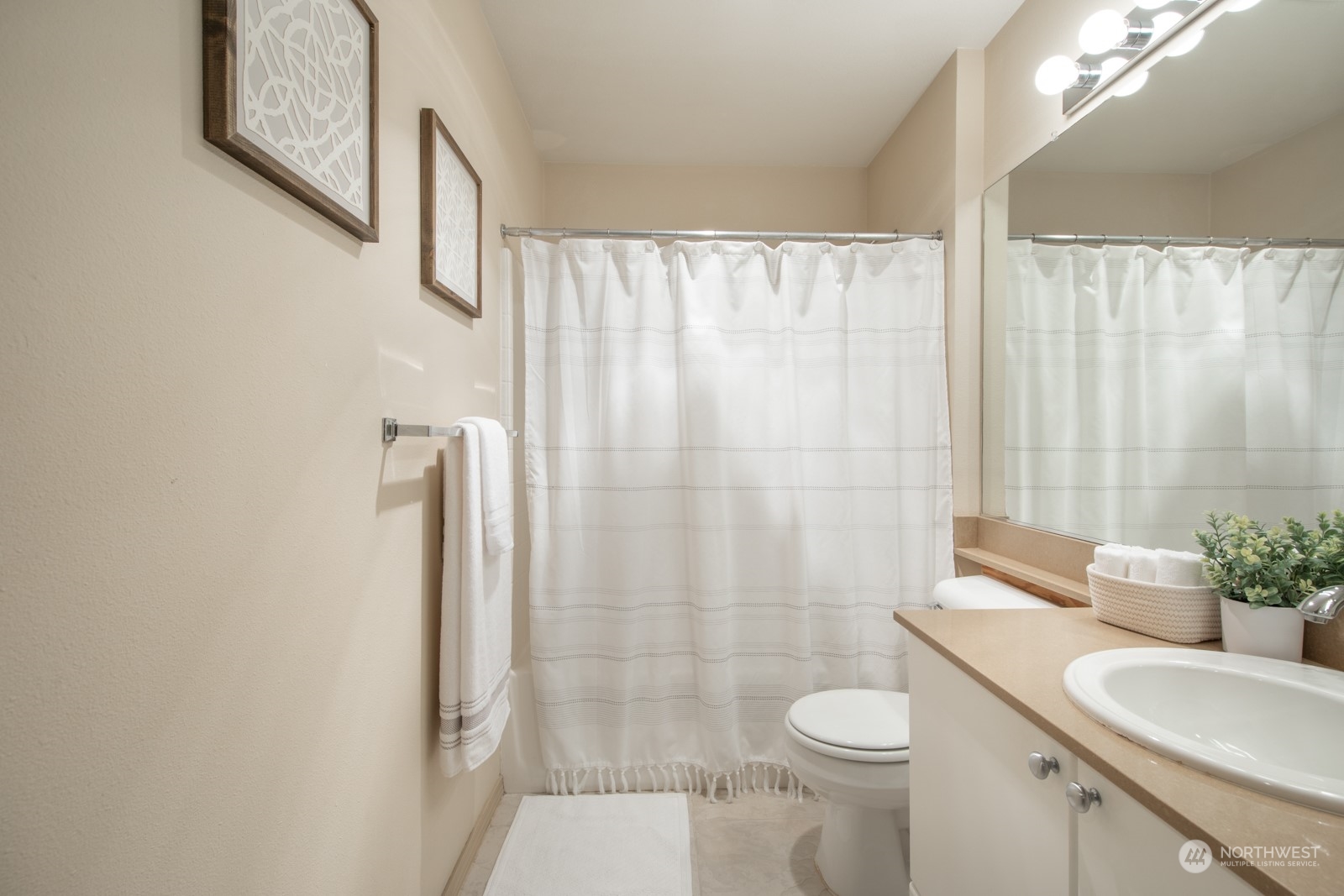 1323 Boren Avenue Unit: 311