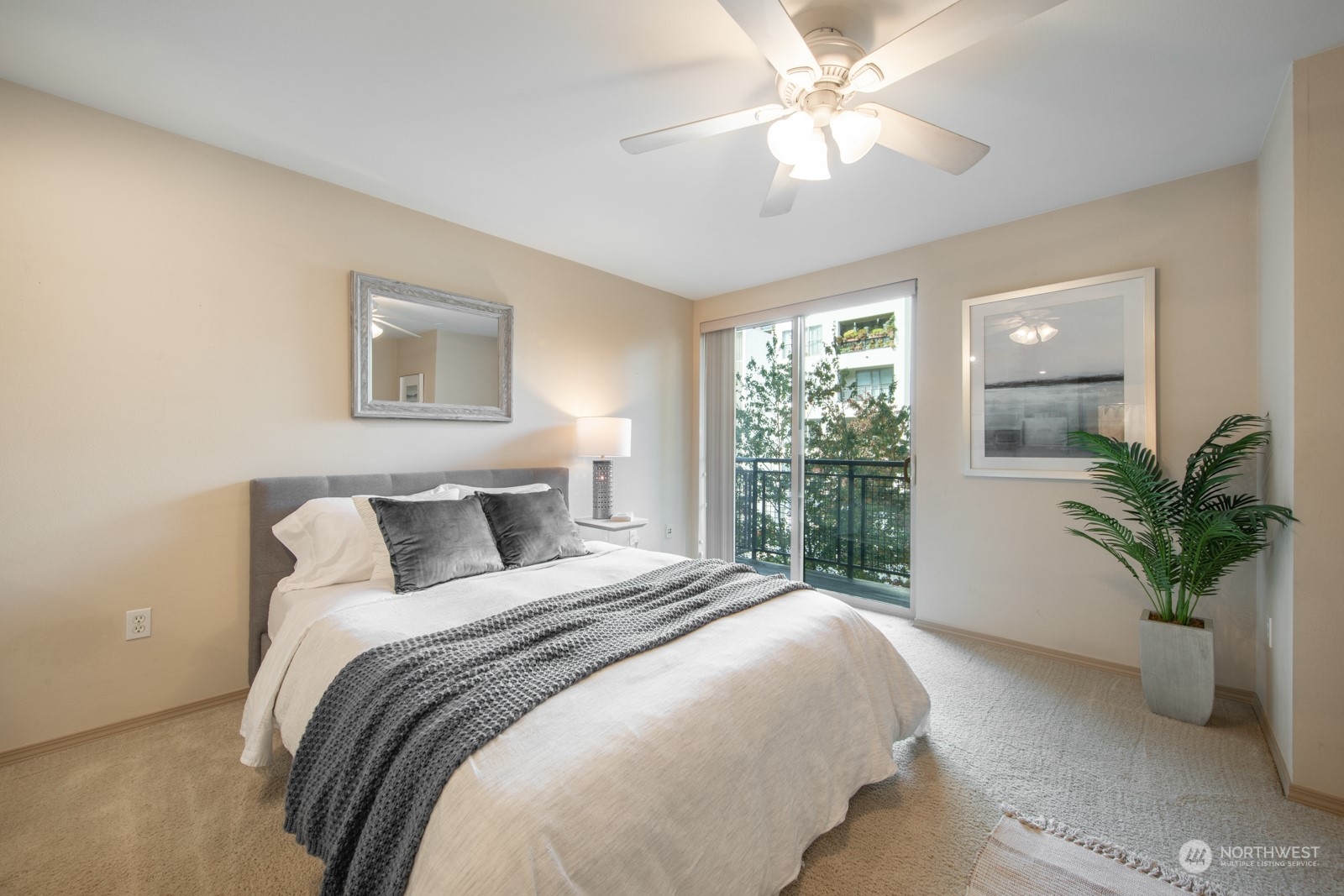 1323 Boren Avenue Unit: 311