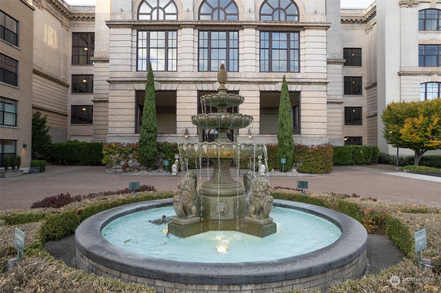 201 Galer Street Unit: 502