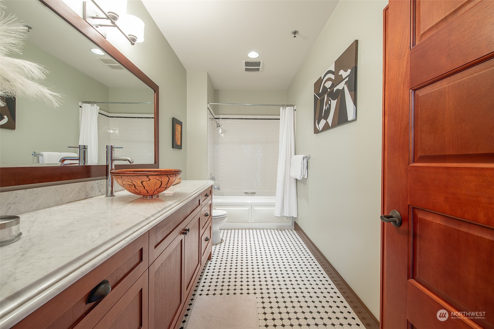 201 Galer Street Unit: 502