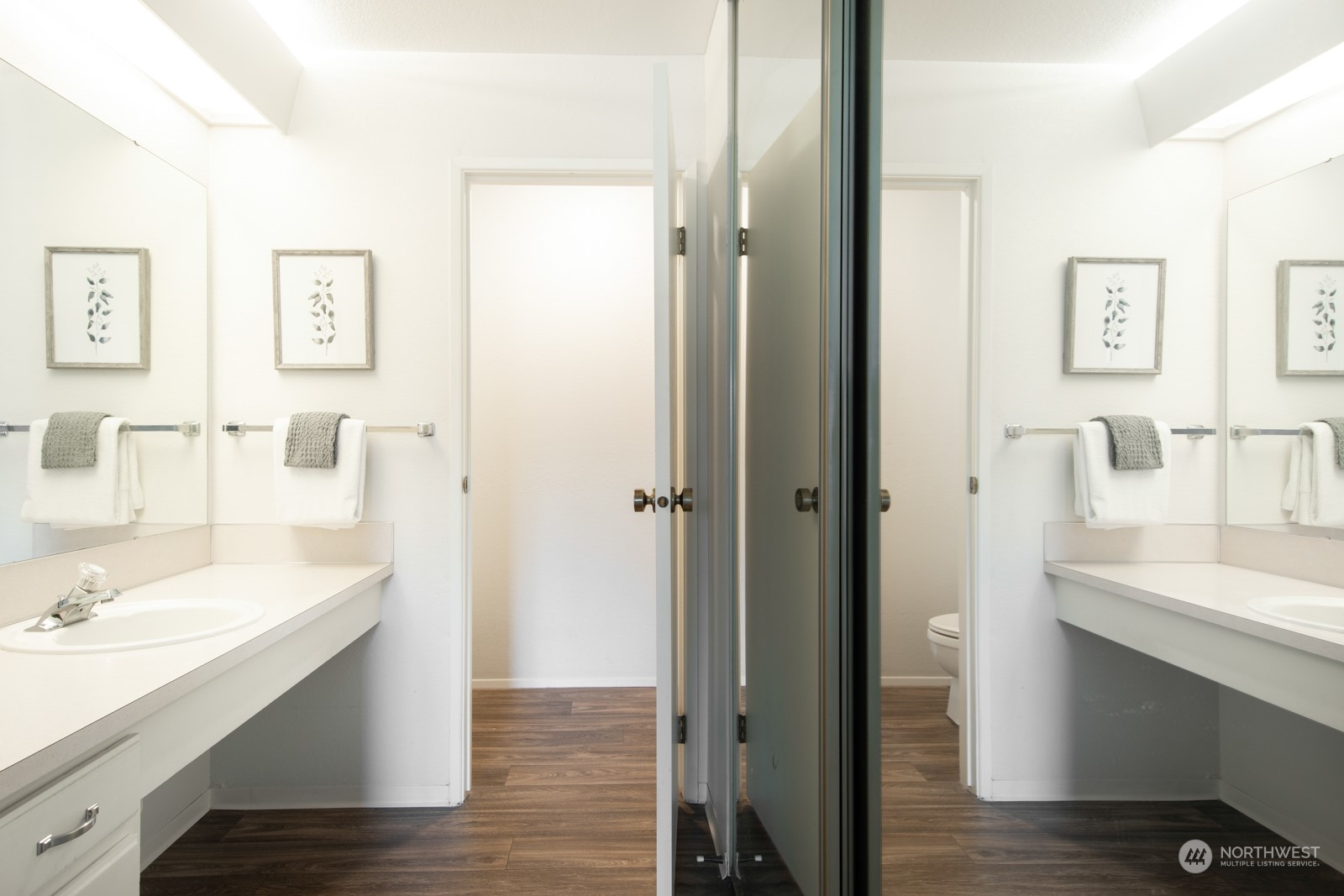 11300 1st Avenue NE Unit: 204