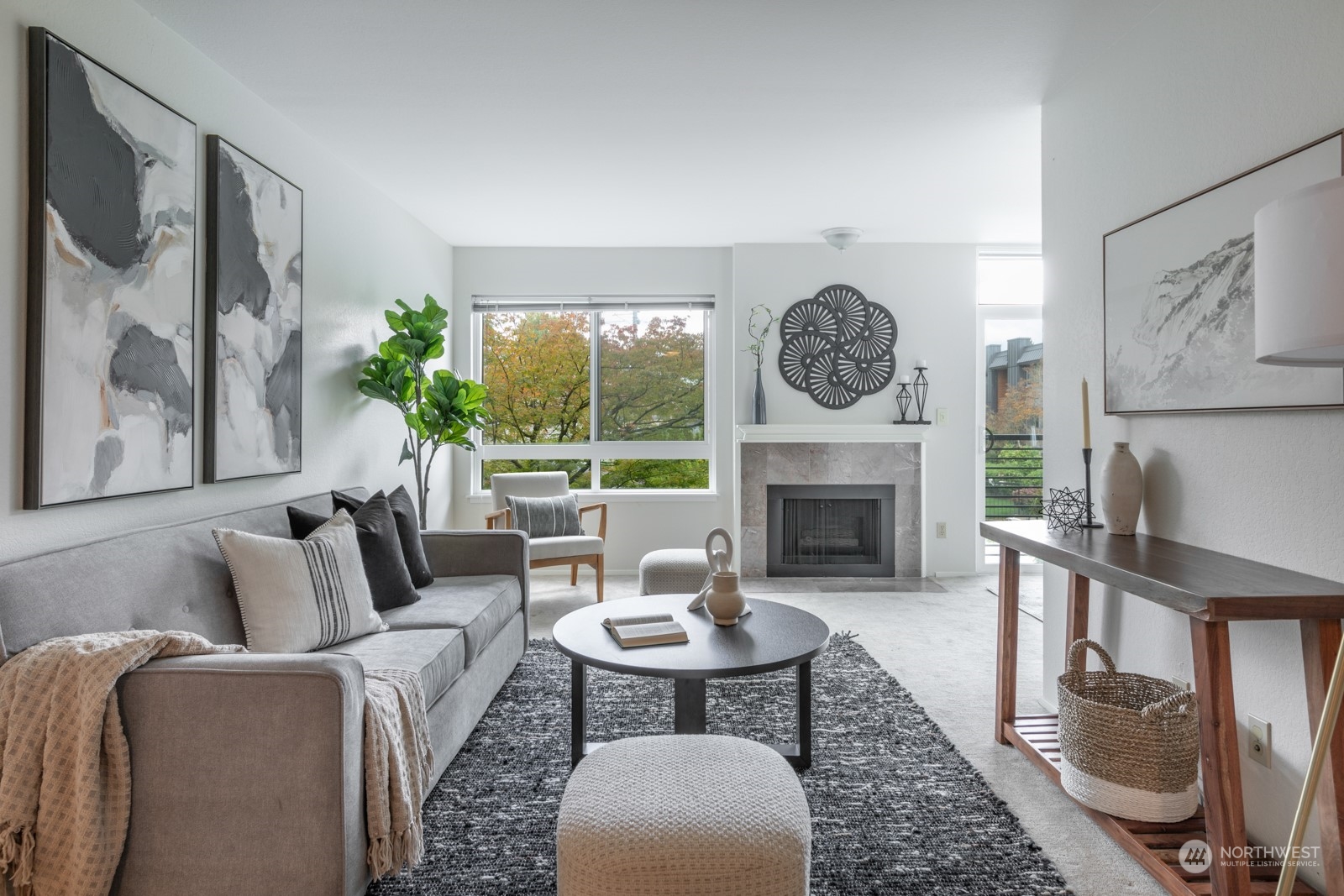 11300 1st Avenue NE Unit: 204