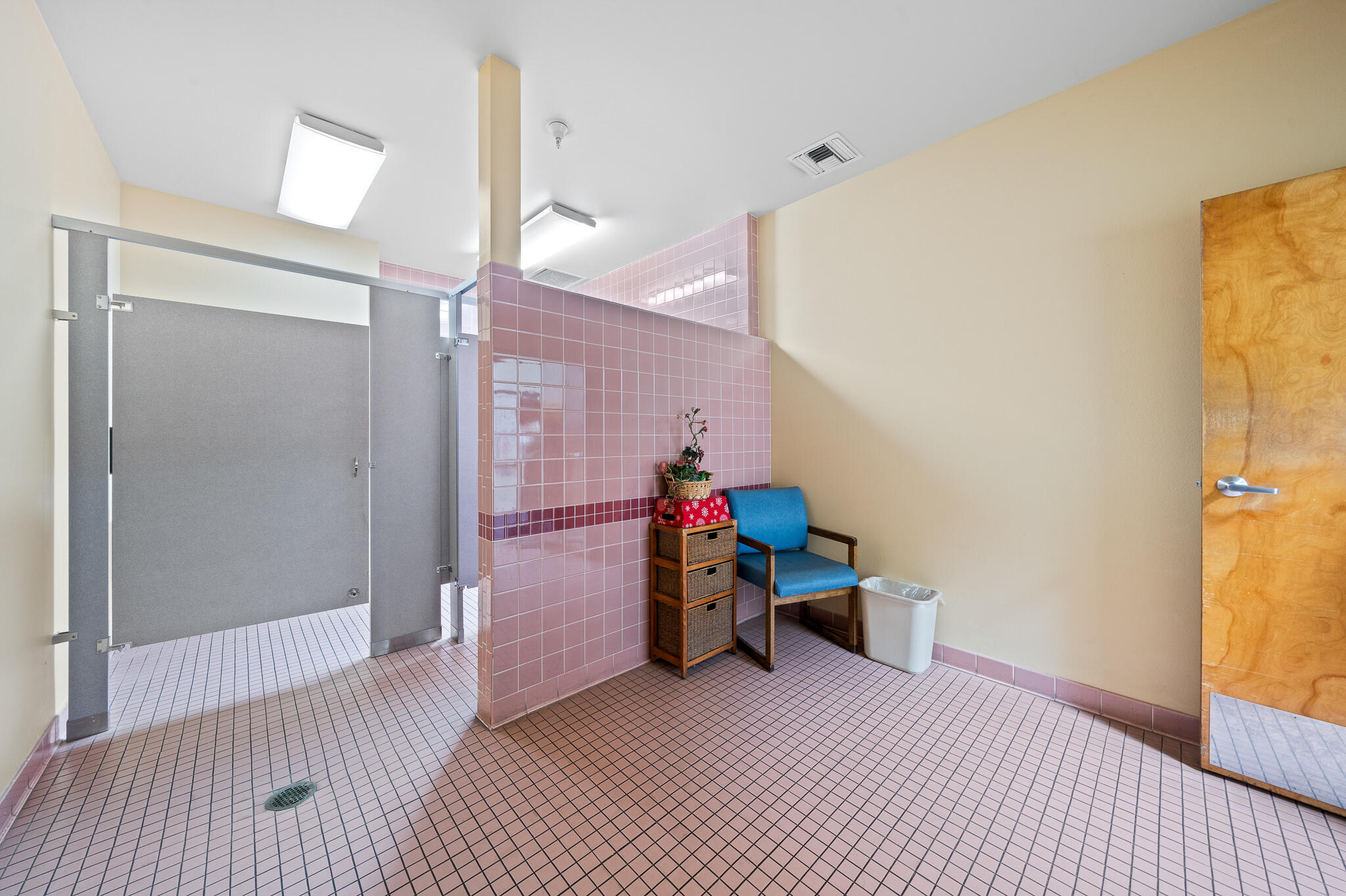 1995 W Nasa Boulevard