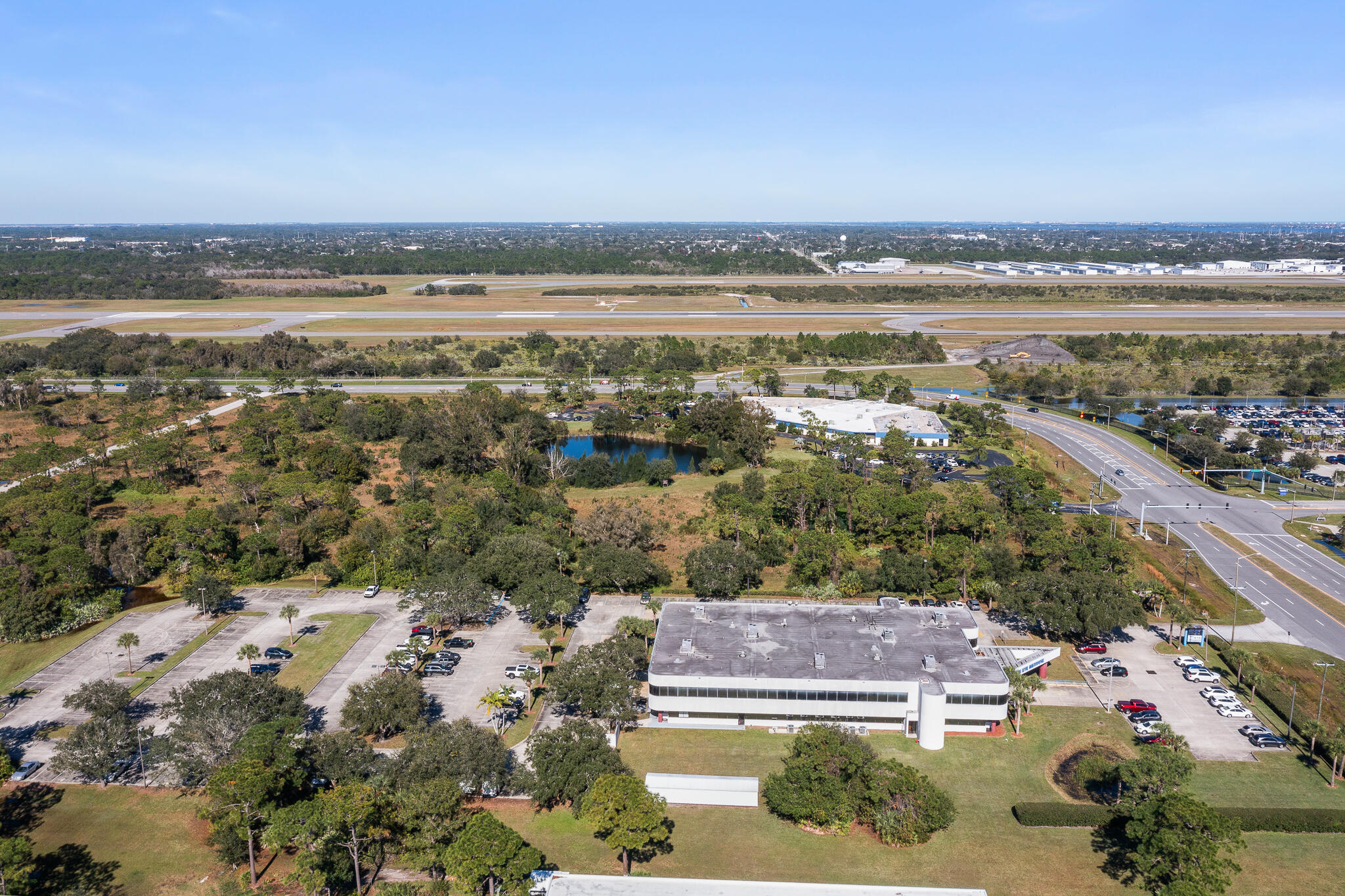 1995 W Nasa Boulevard