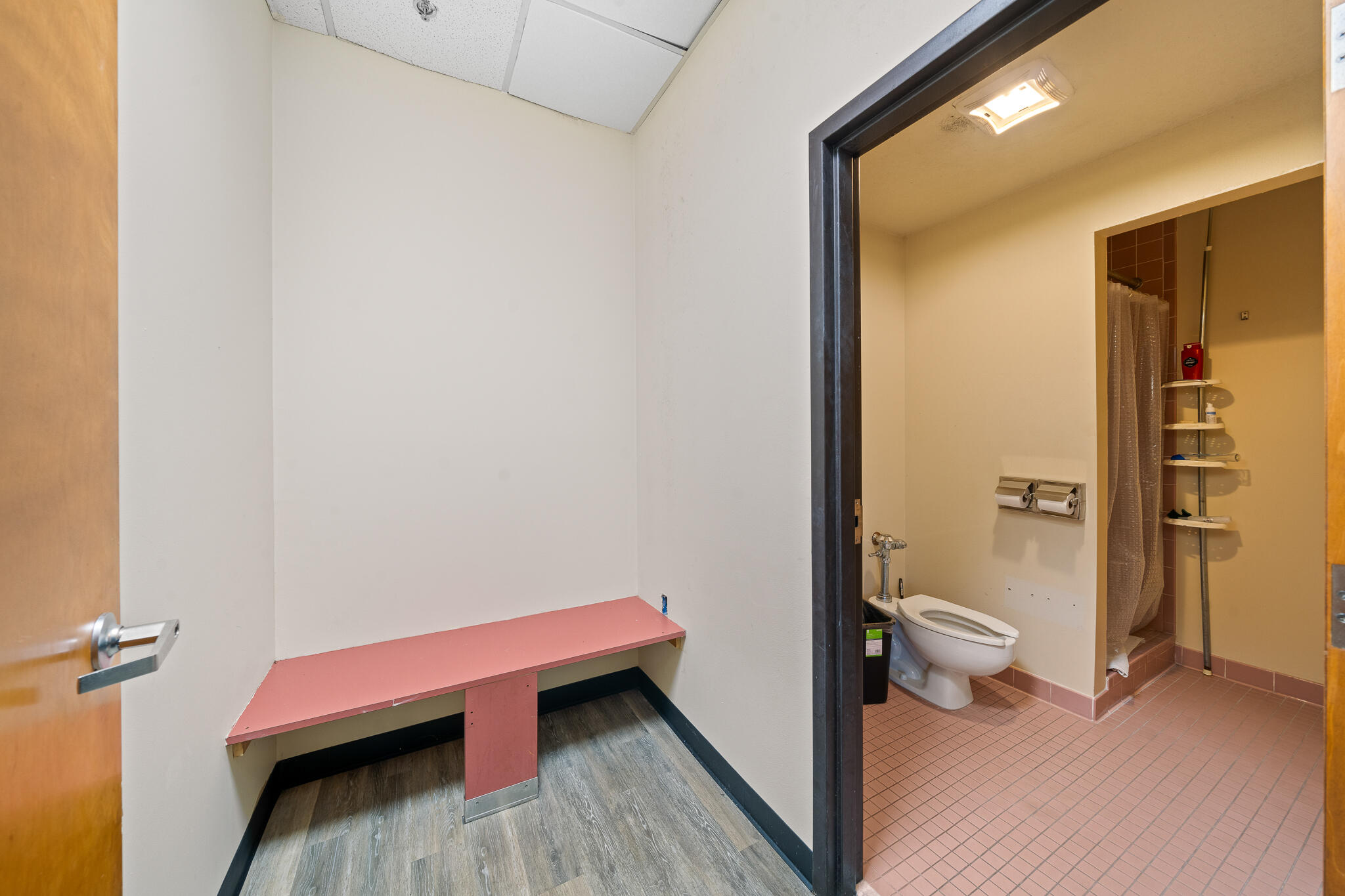 1995 W Nasa Boulevard