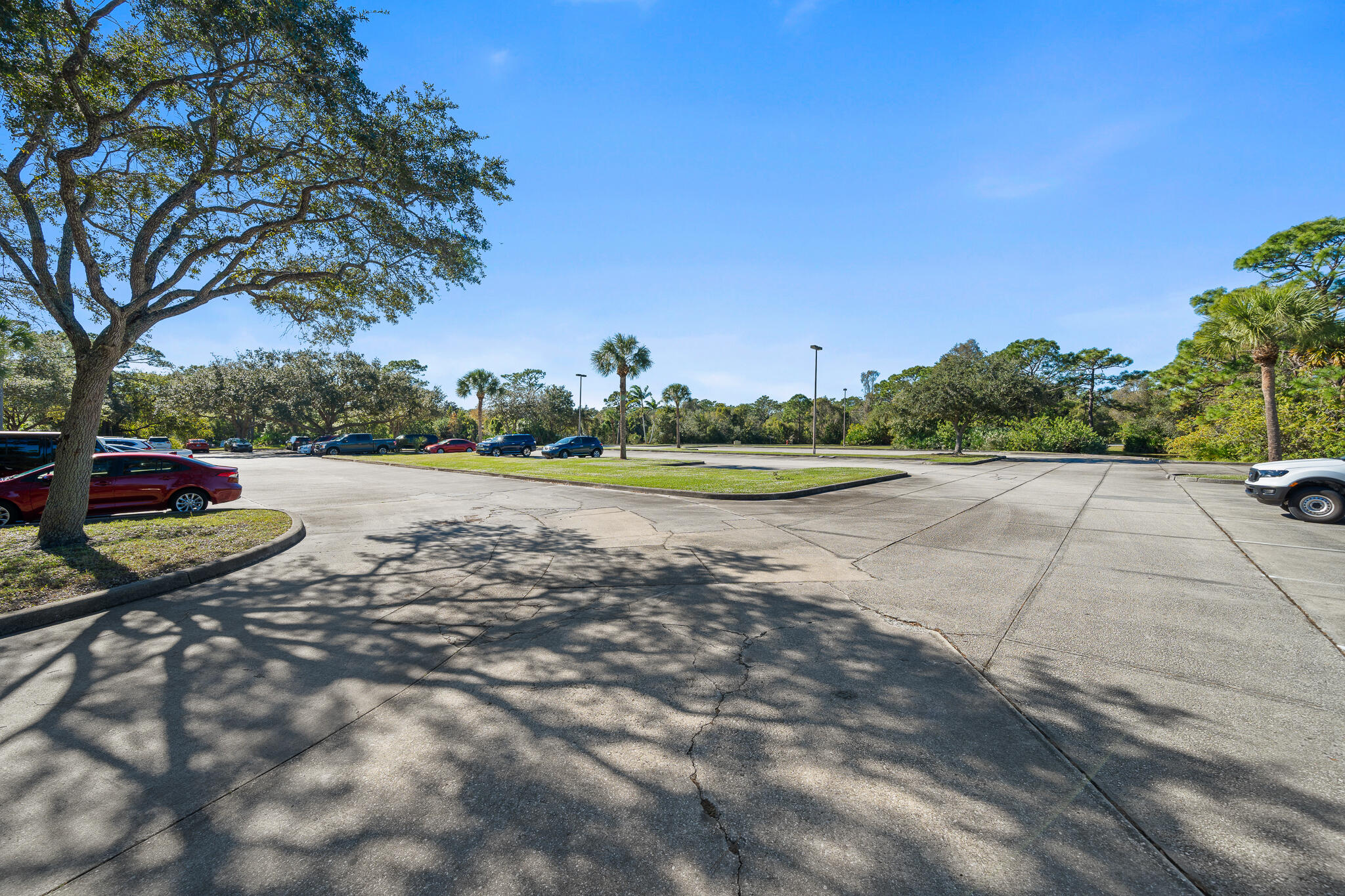 1995 W Nasa Boulevard