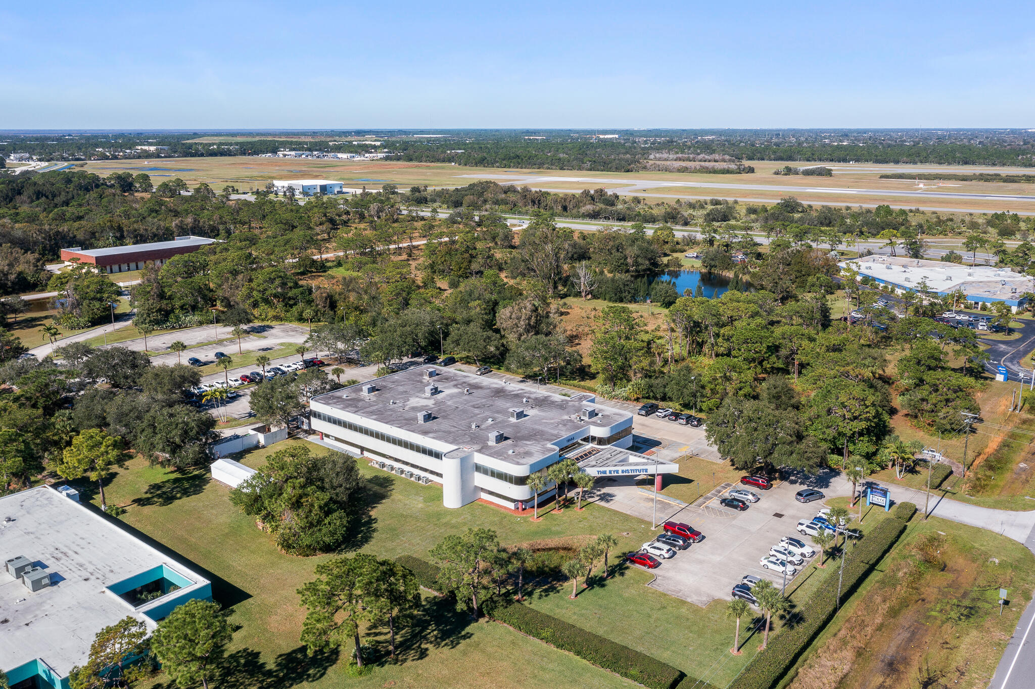 1995 W Nasa Boulevard