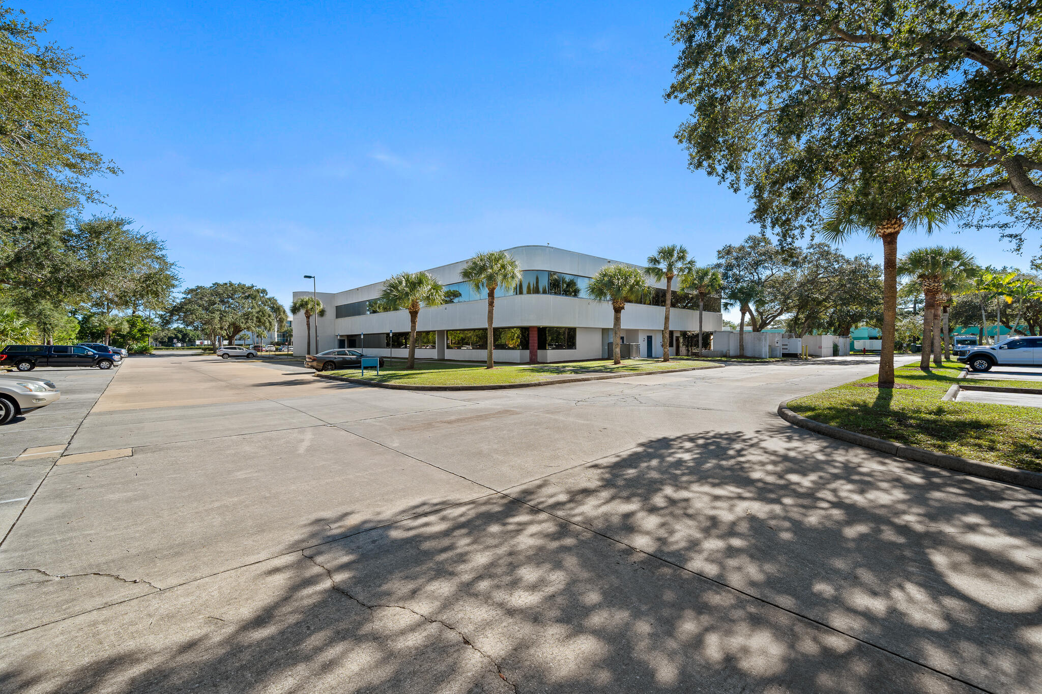 1995 W Nasa Boulevard