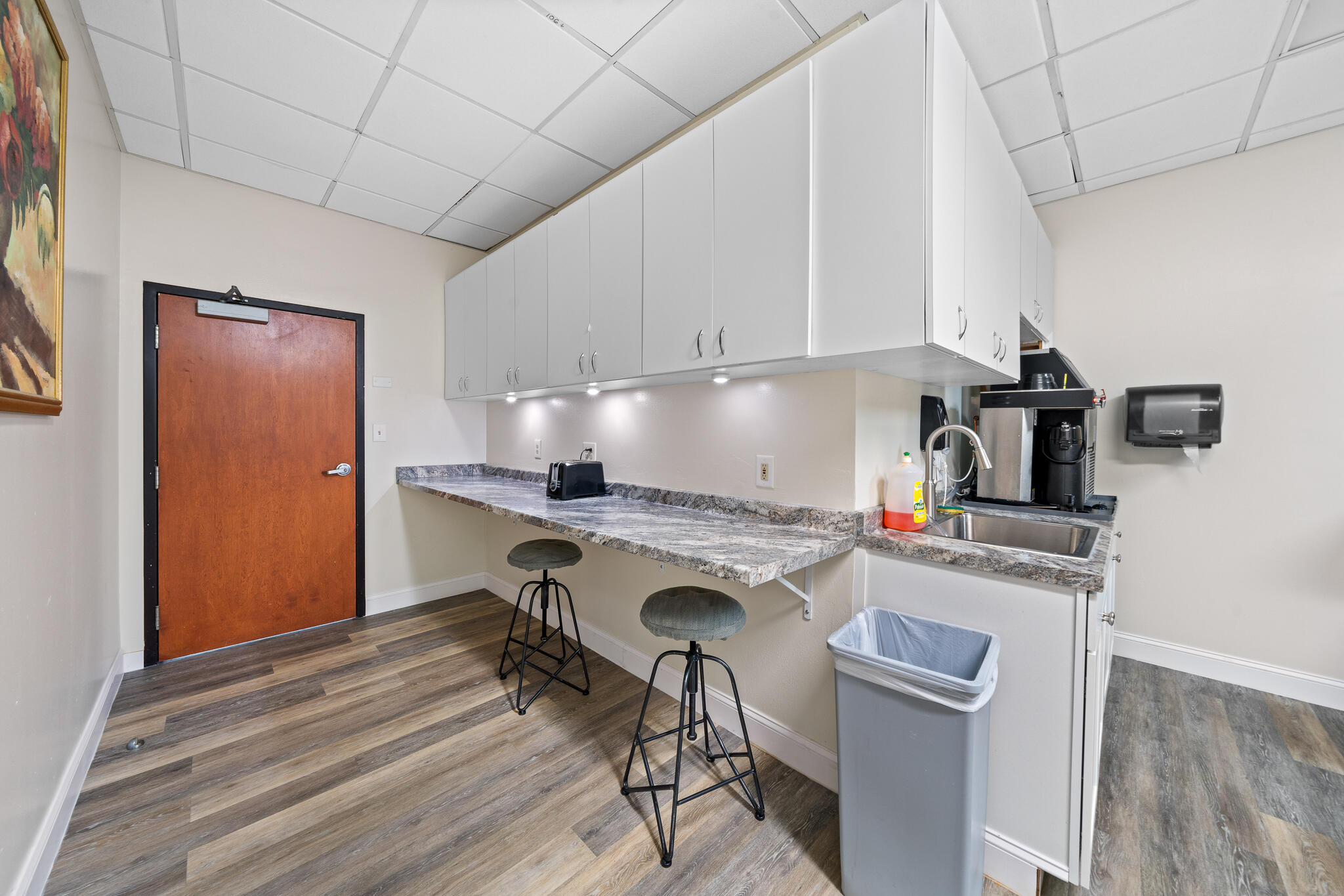 1995 W Nasa Boulevard