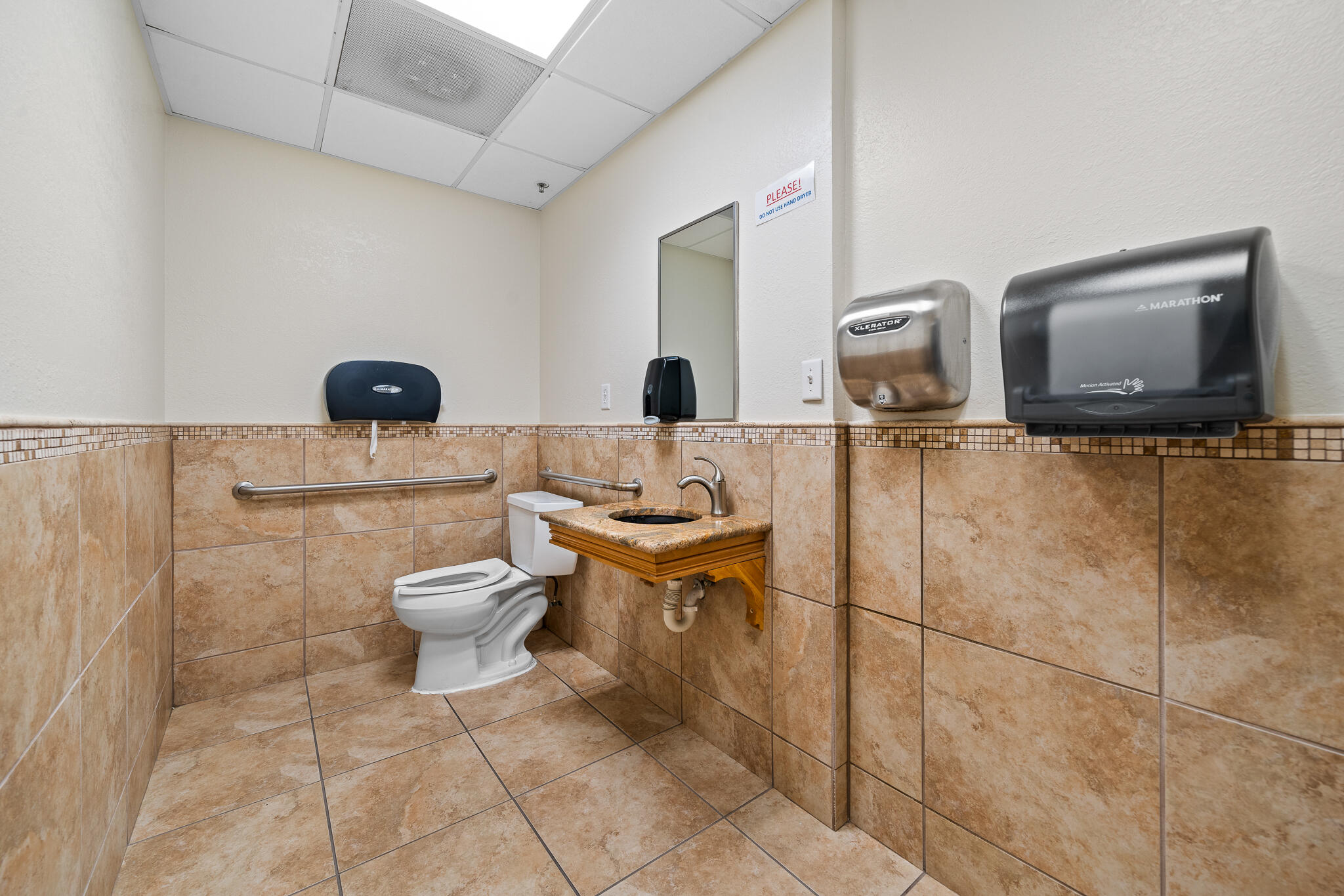 1995 W Nasa Boulevard