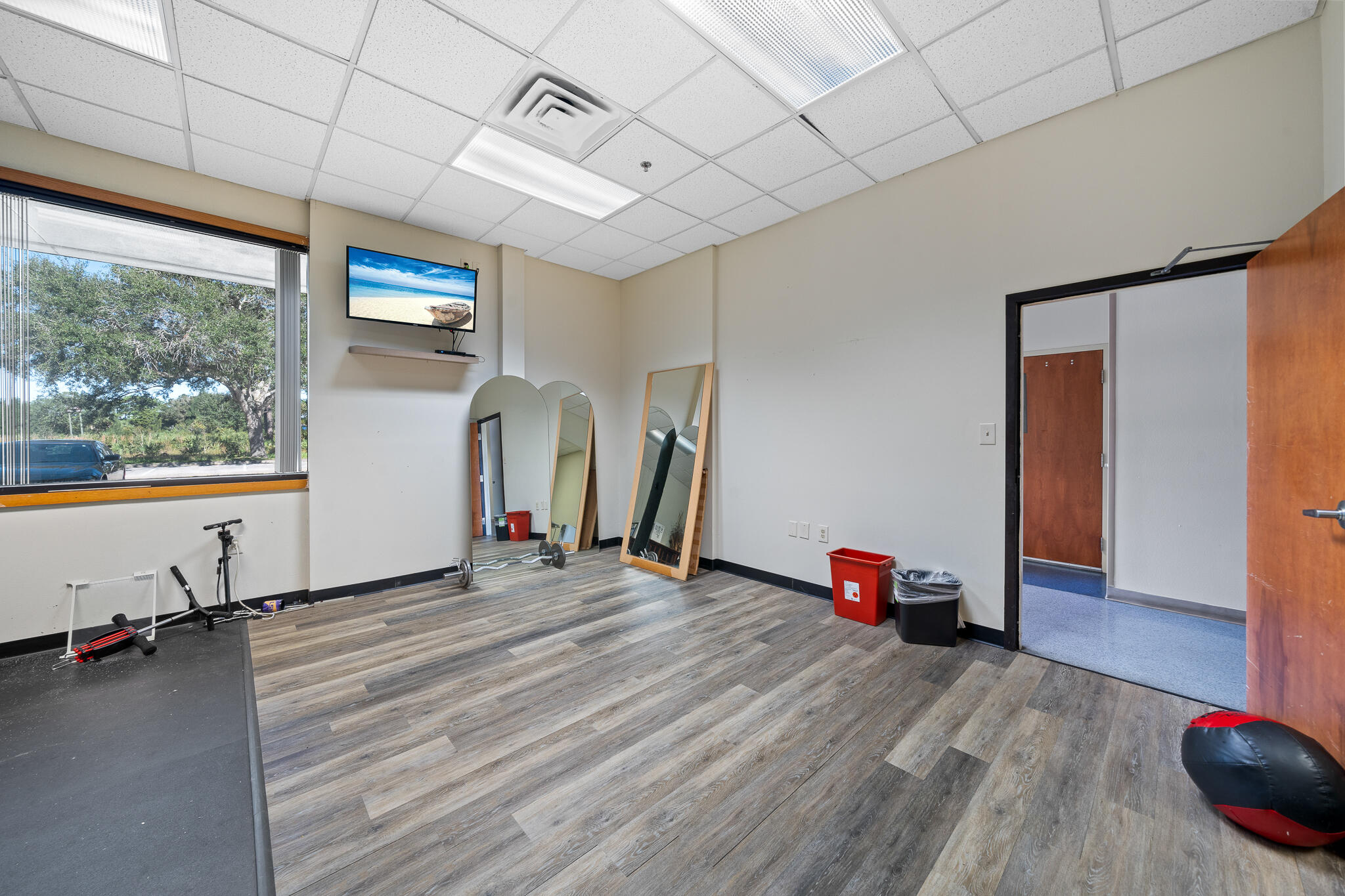 1995 W Nasa Boulevard