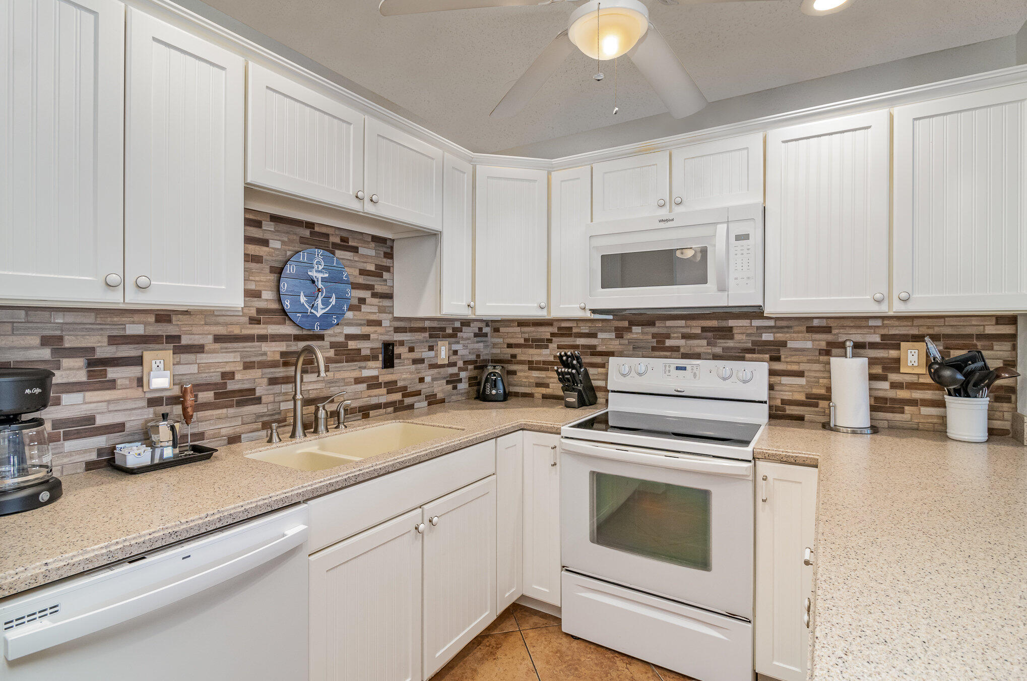 2925 N Highway A1a 116