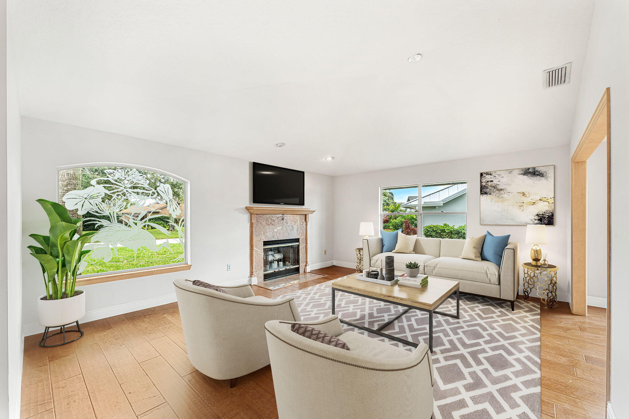 670 Rossmoor Circle