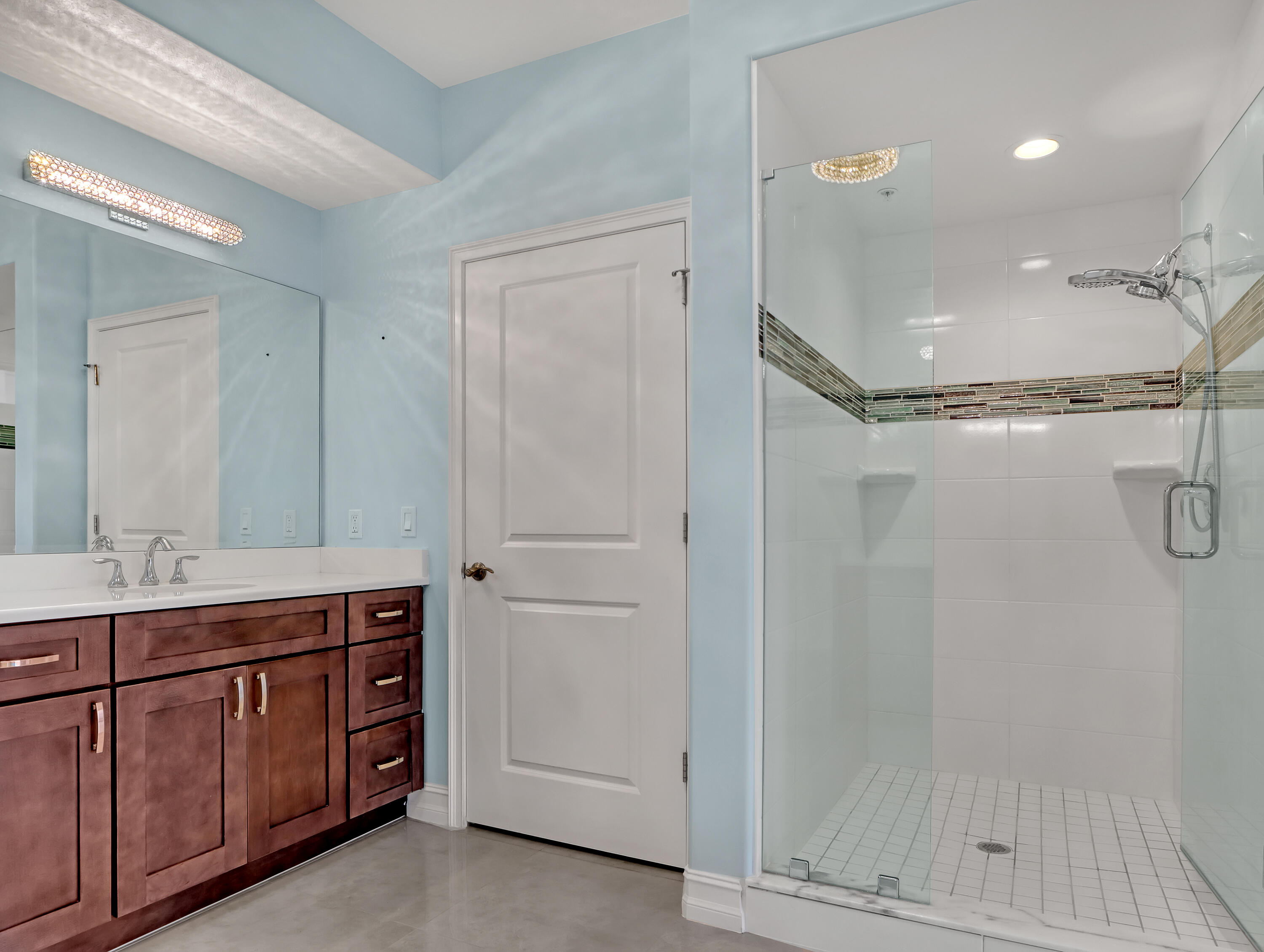 1435 S Harbor City Boulevard 703