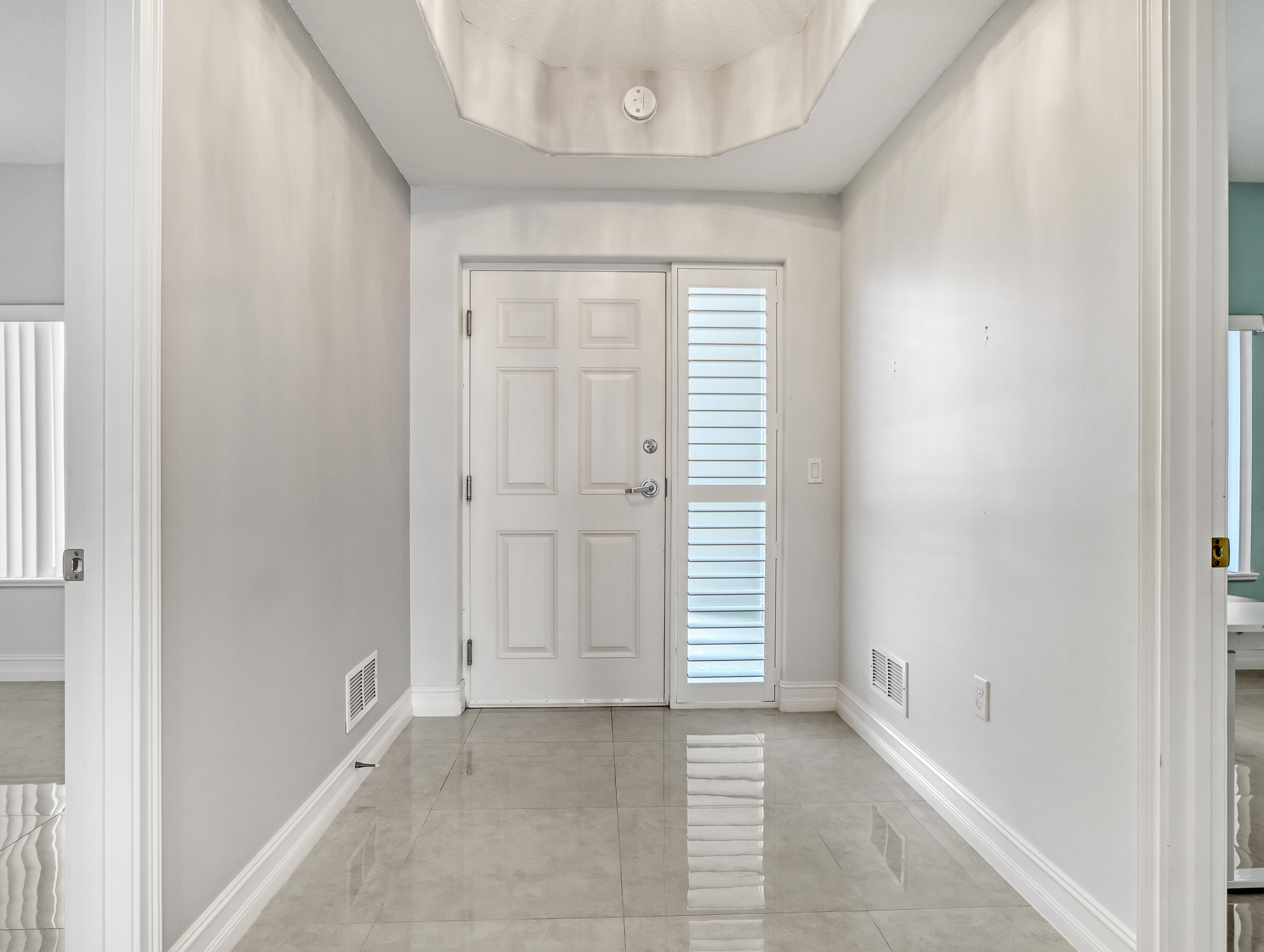 1435 S Harbor City Boulevard 703