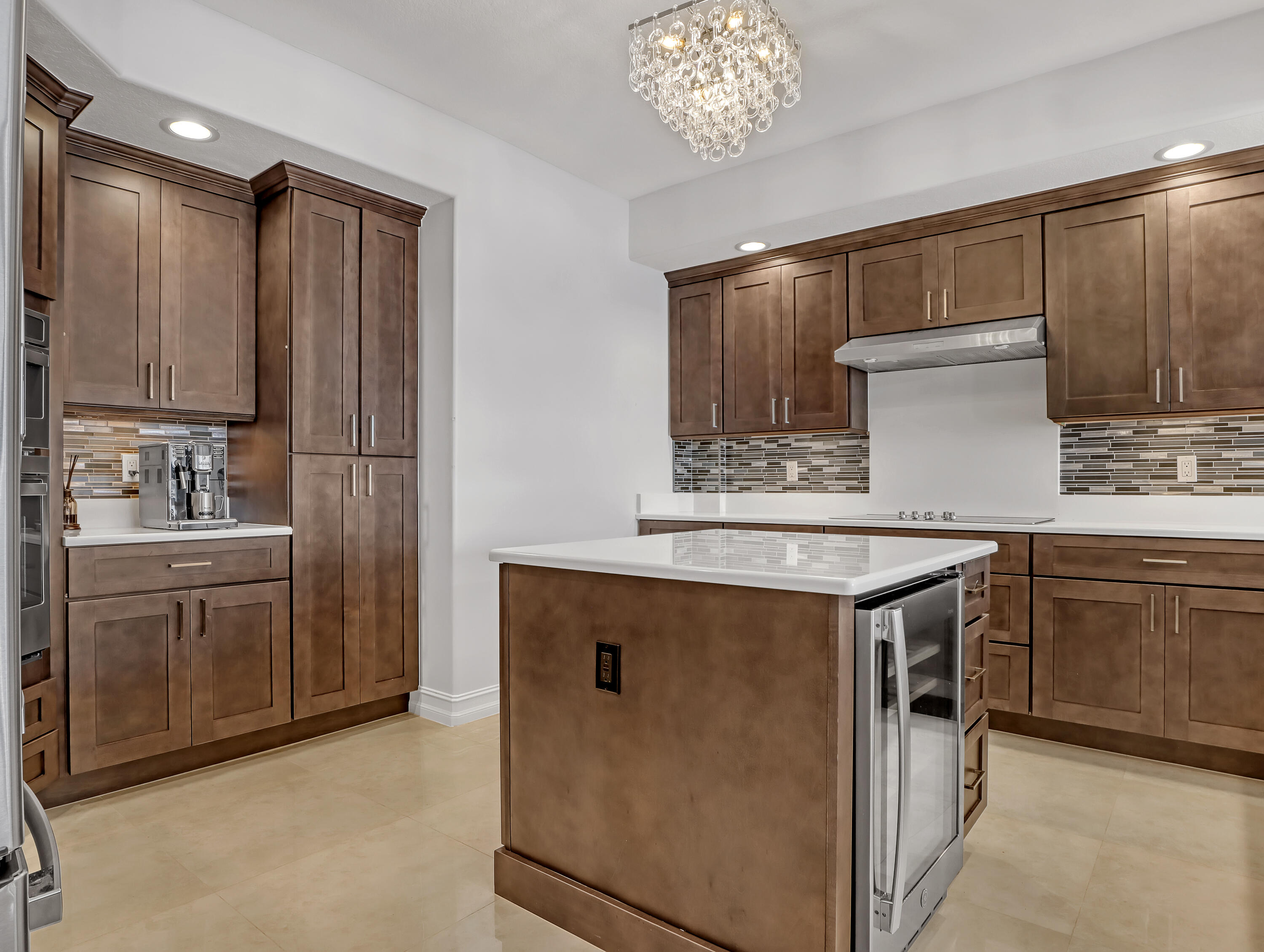 1435 S Harbor City Boulevard 703