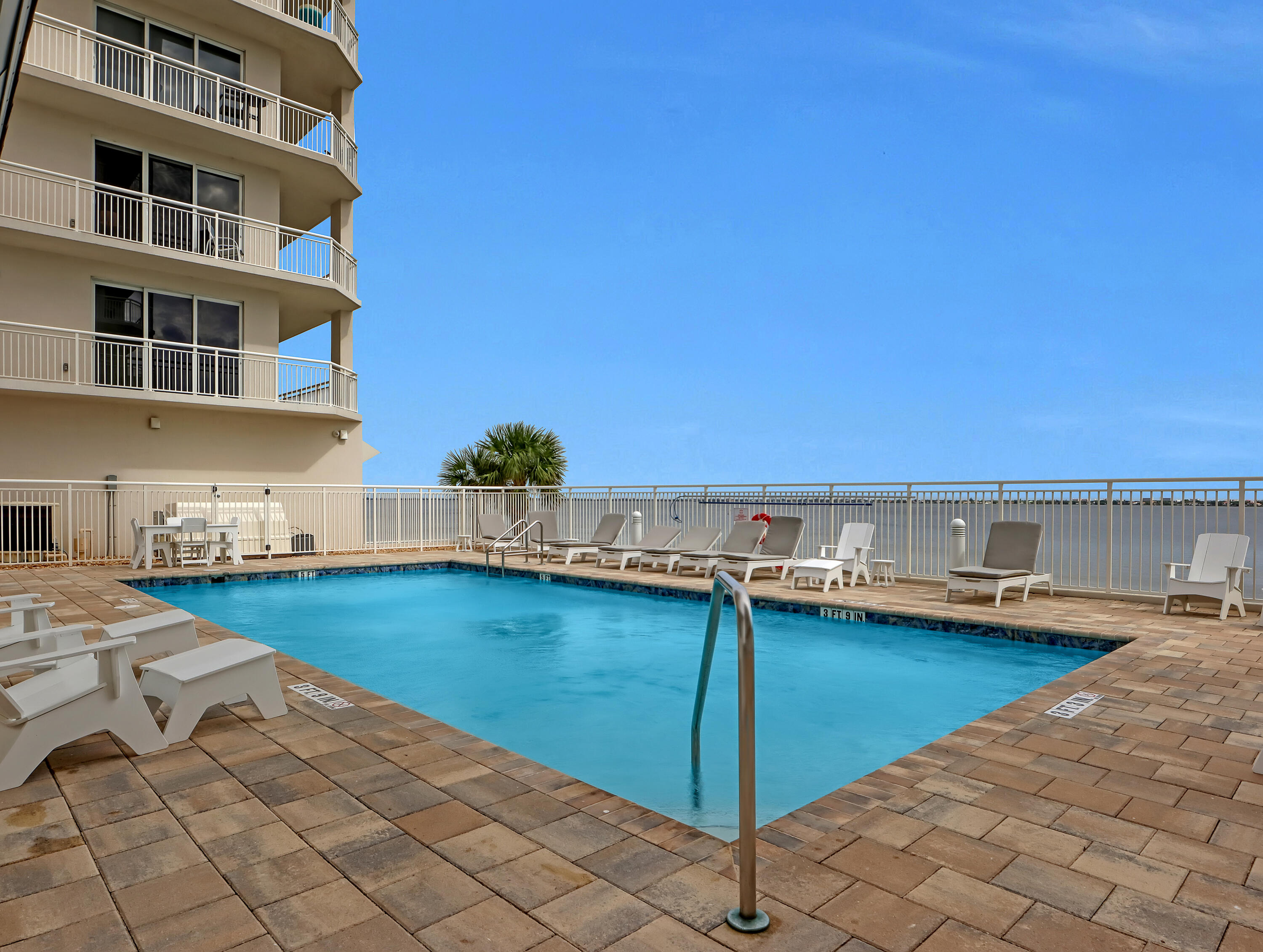 1435 S Harbor City Boulevard 703
