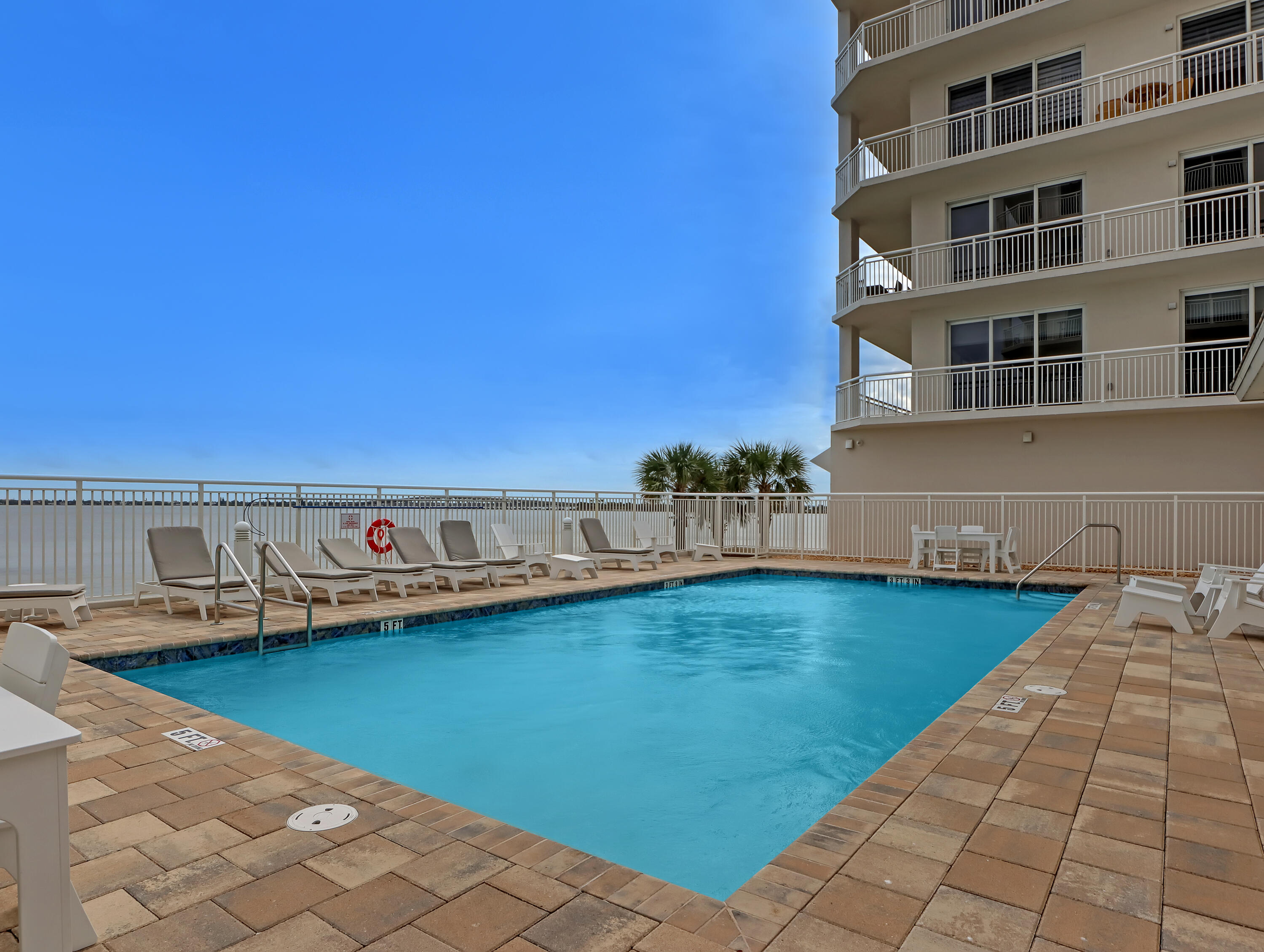 1435 S Harbor City Boulevard 703