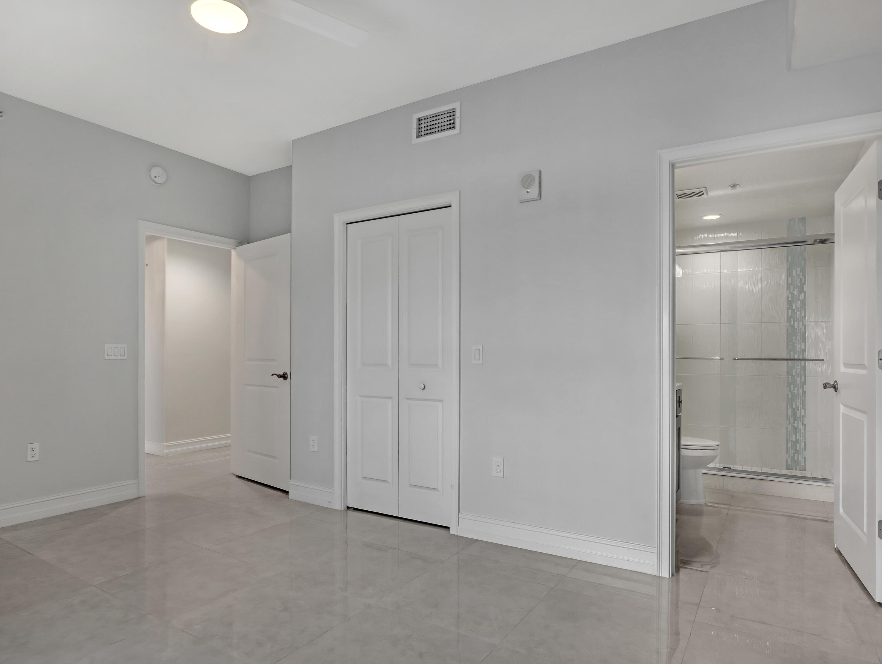 1435 S Harbor City Boulevard 703