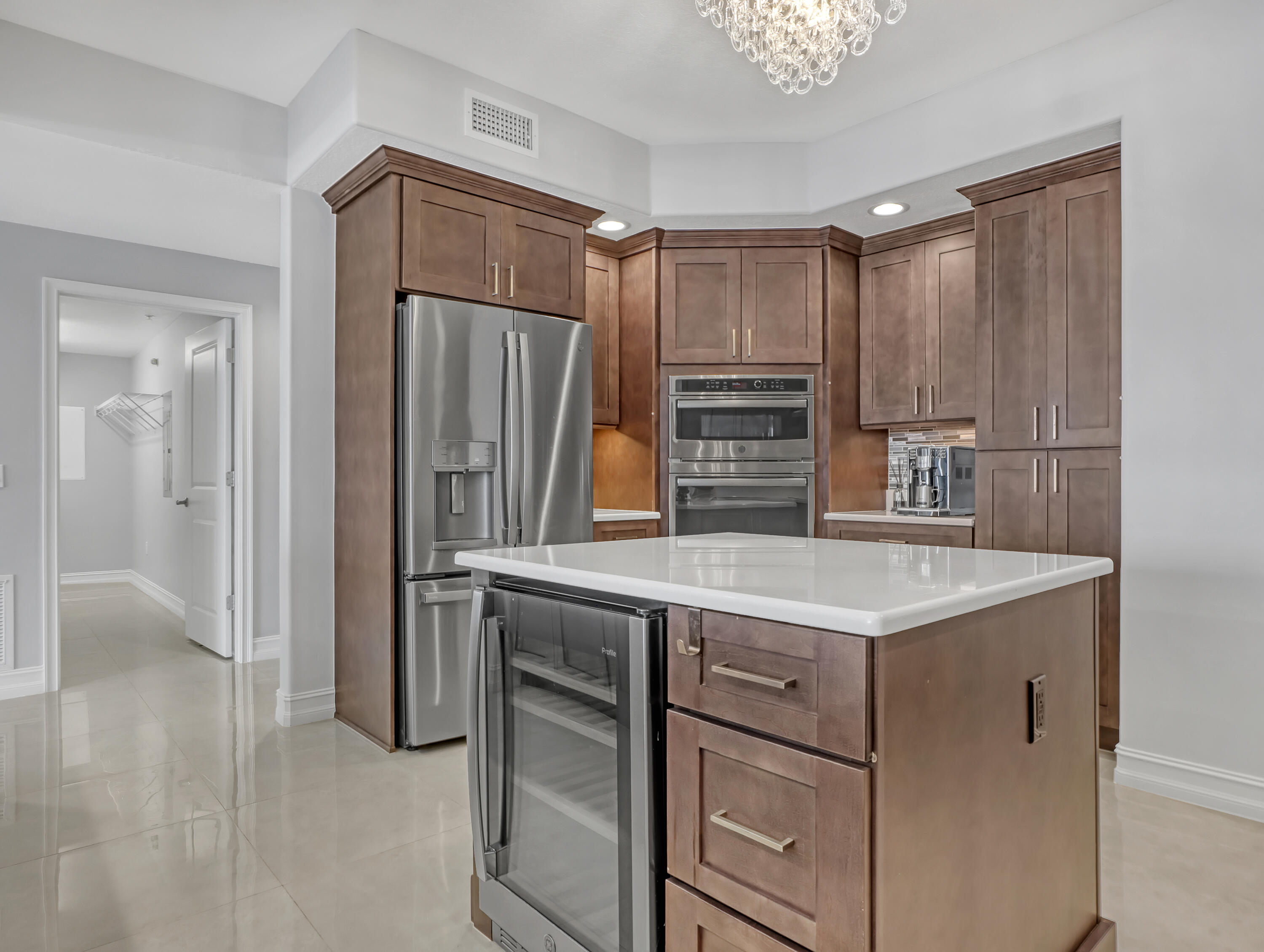 1435 S Harbor City Boulevard 703