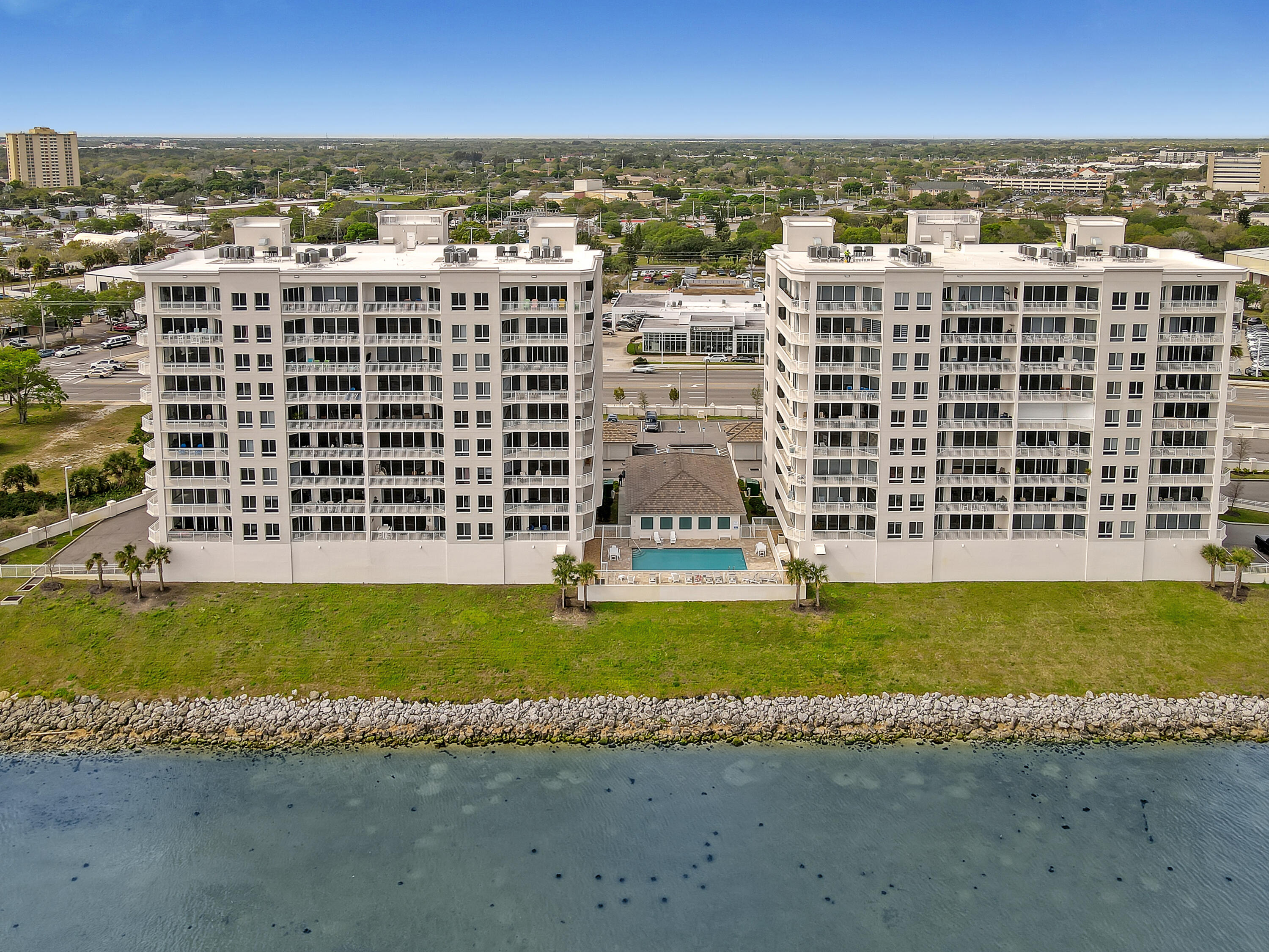 1435 S Harbor City Boulevard 703