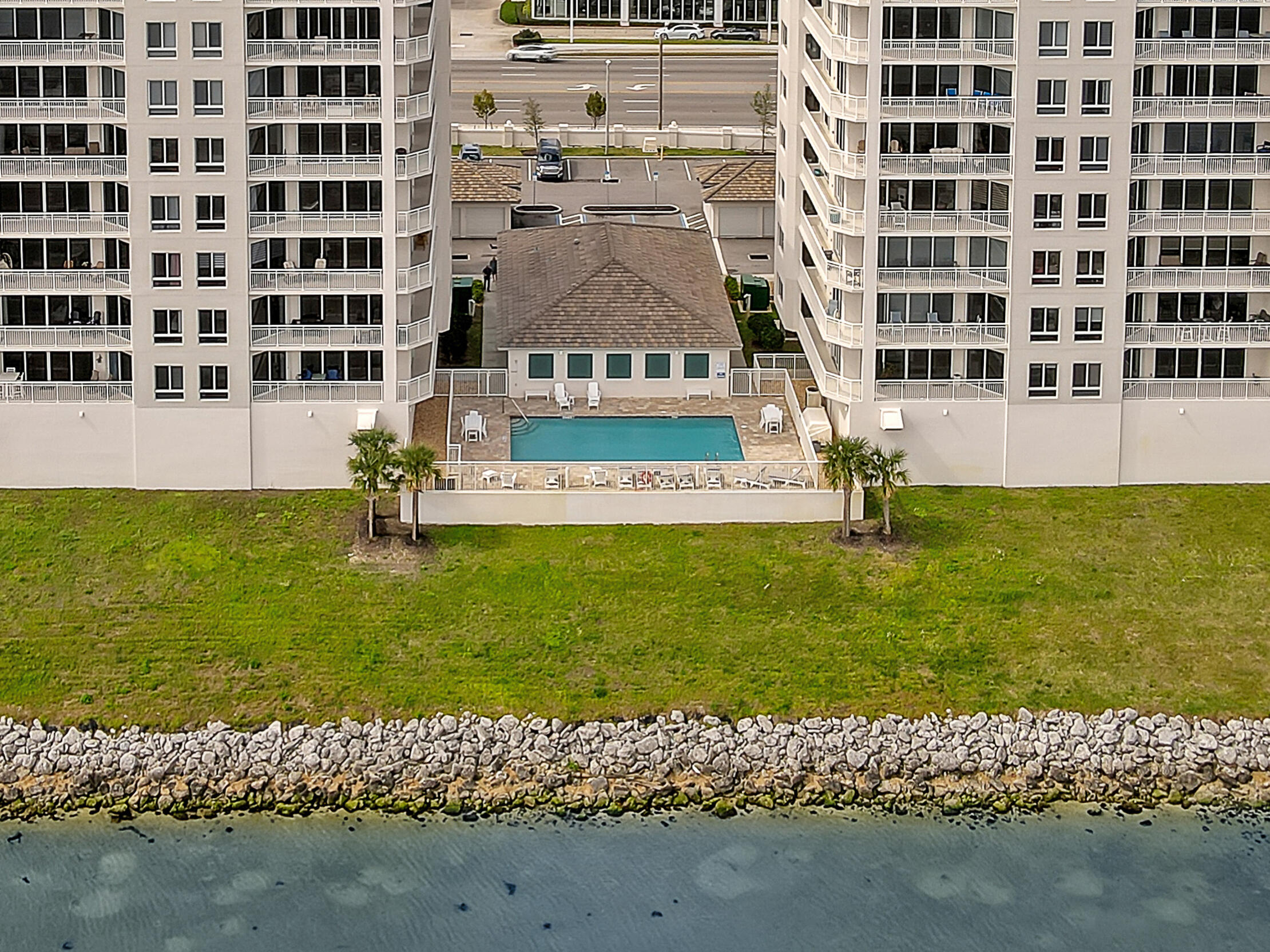 1435 S Harbor City Boulevard 703