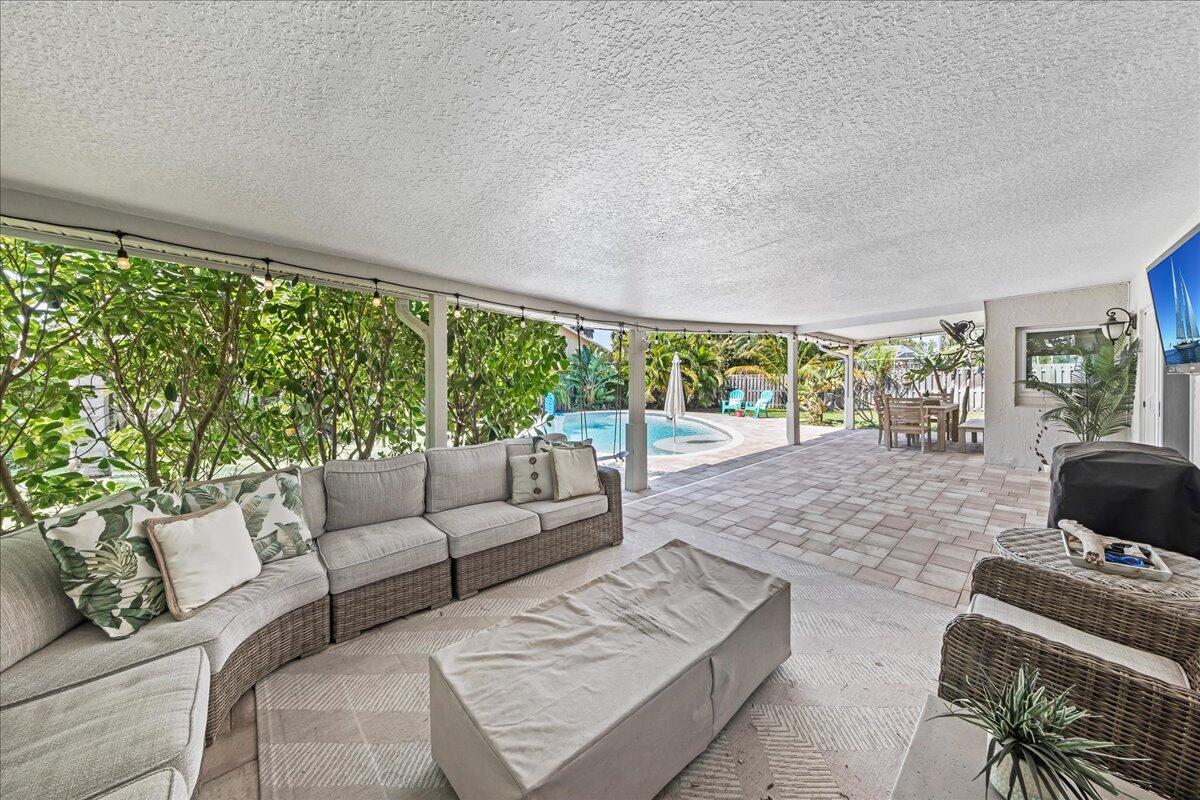 263 Sand Pine Road