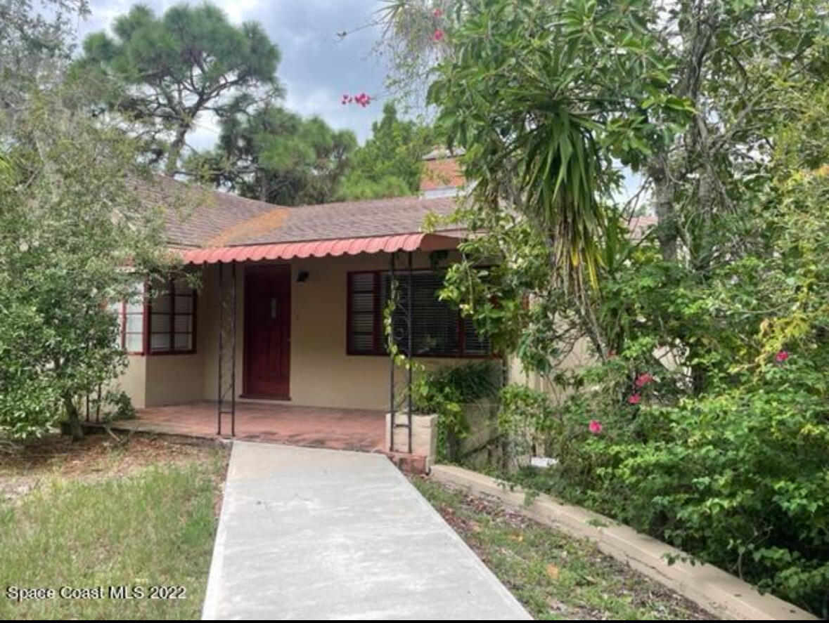 472 Magnolia Avenue 2