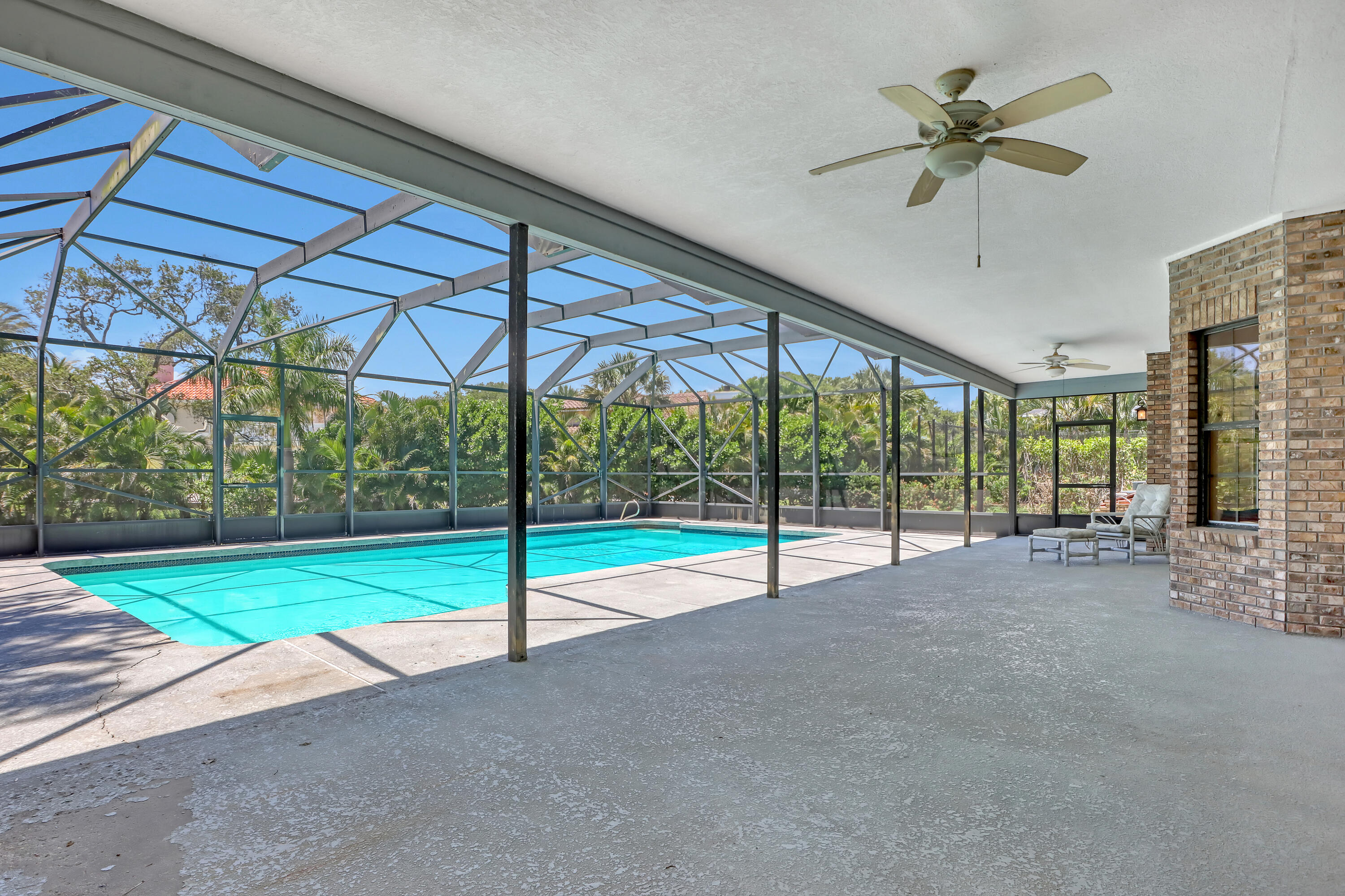 561 Nightingale Drive