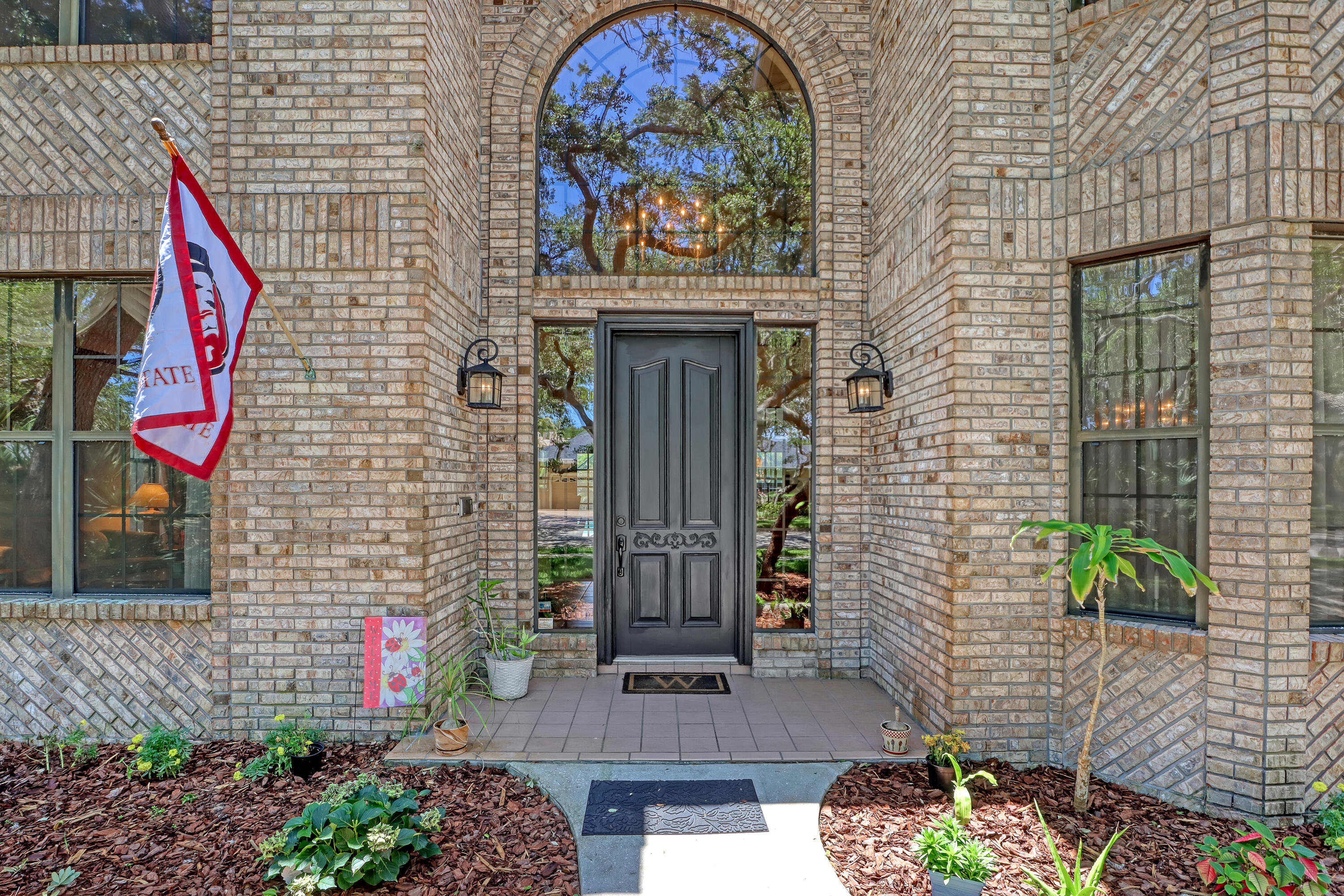 561 Nightingale Drive