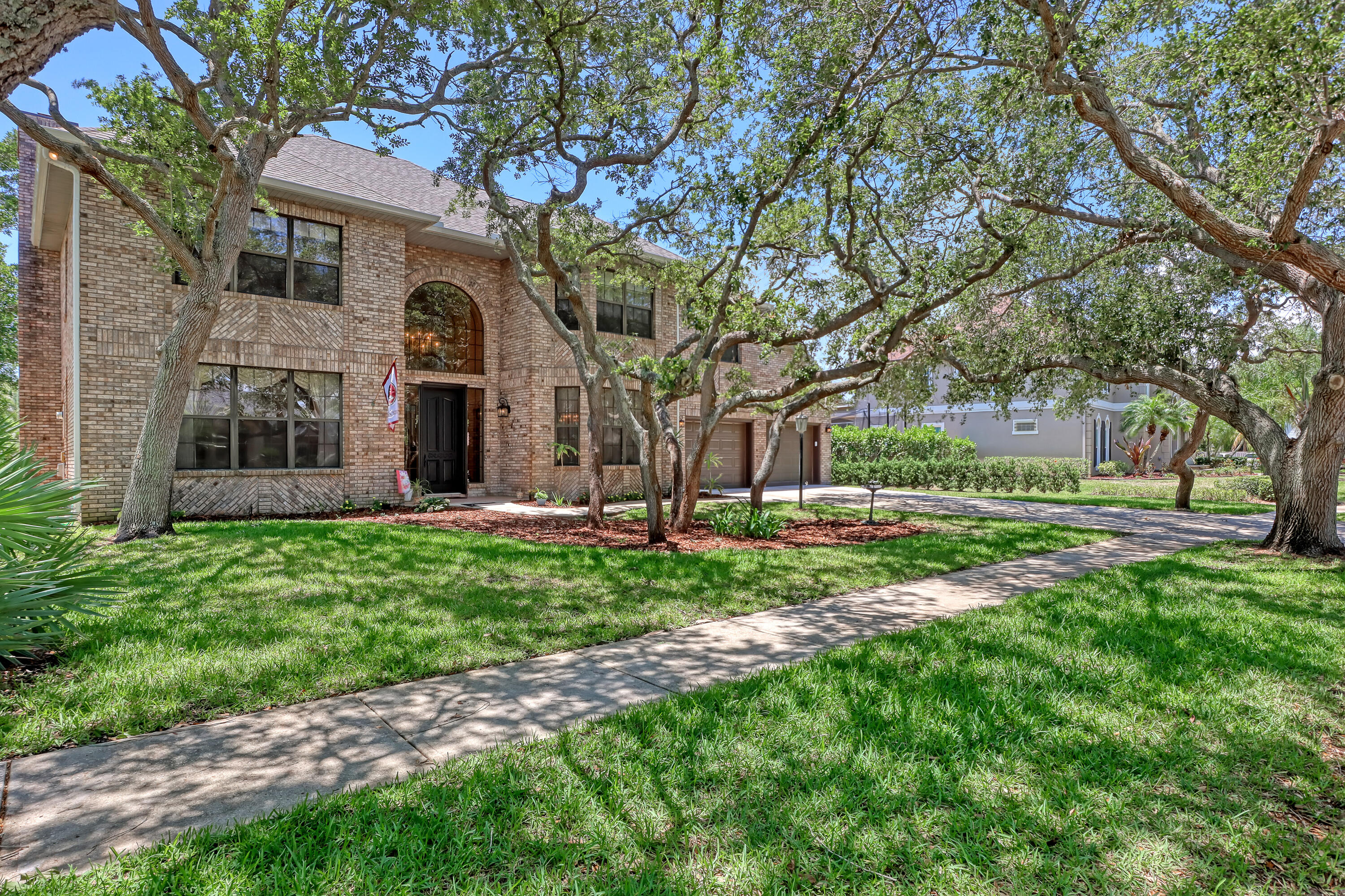 561 Nightingale Drive