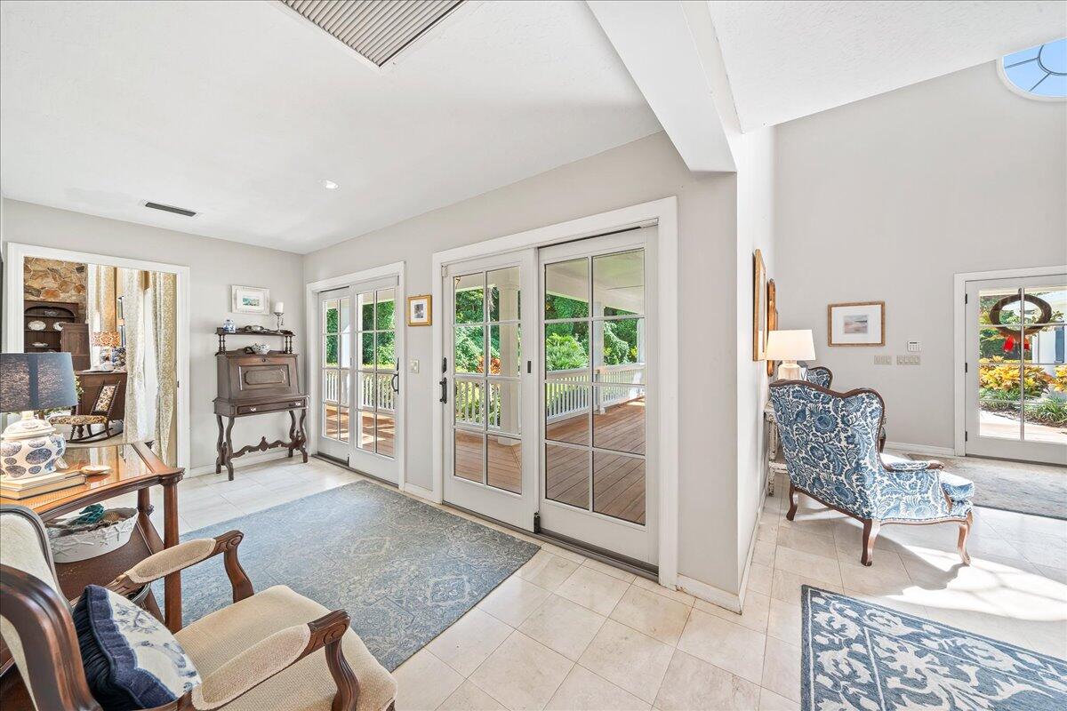 1650 N Riverside Drive