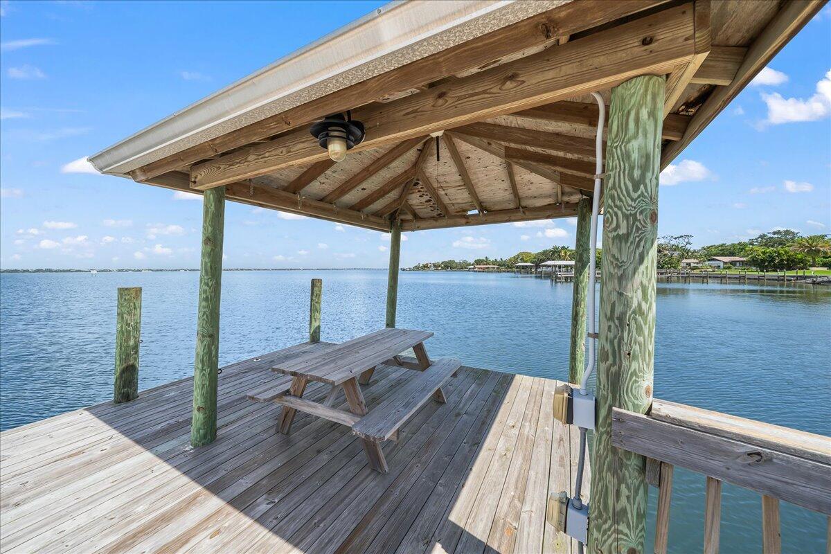 1650 N Riverside Drive